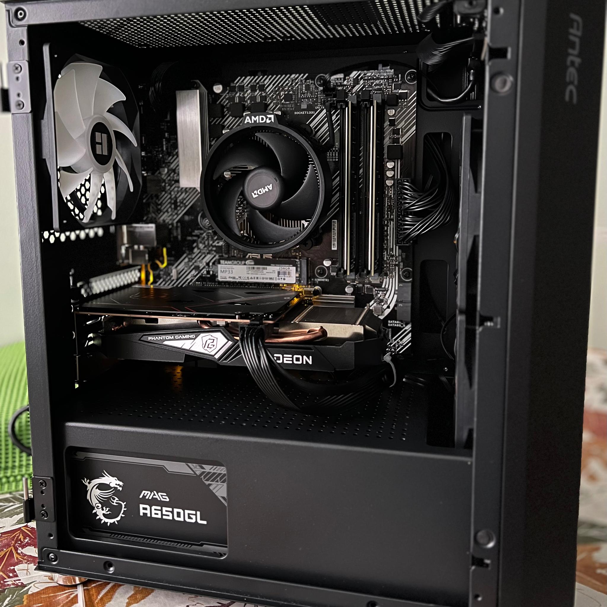 AMD Budget Gaming PC Ryzen 5 3600/1.25 TB SSD/RX 6500xt 8GB/32 GB RAM/ARGB lights