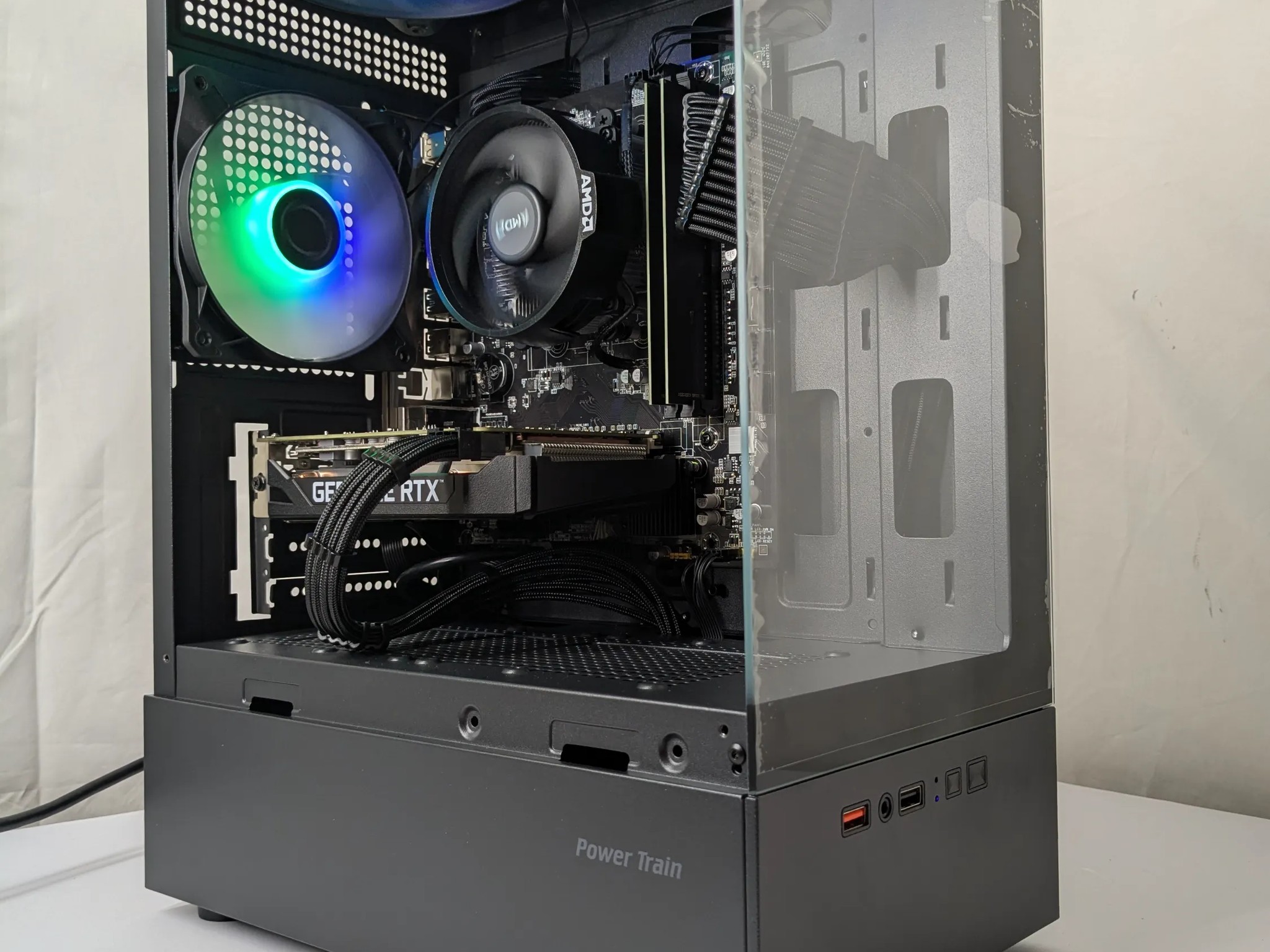 All Black Gaming PC – Ryzen 5 + RTX 2060 – 16GB RAM – 500GB NVMe