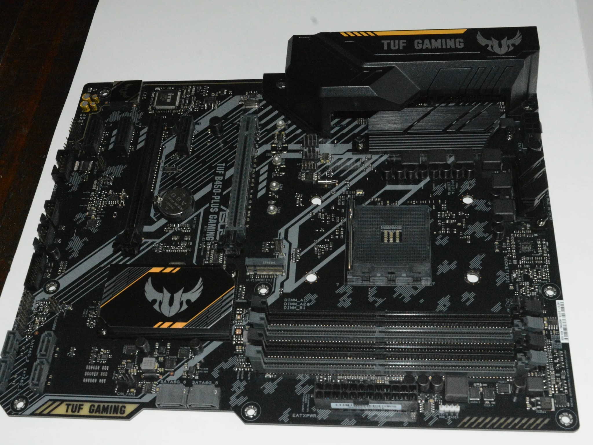 ASUS TUF B450-Plus Gaming Motherboard (ATX) AMD Ryzen 2 AM4 DDR4 HDMI DVI M.2