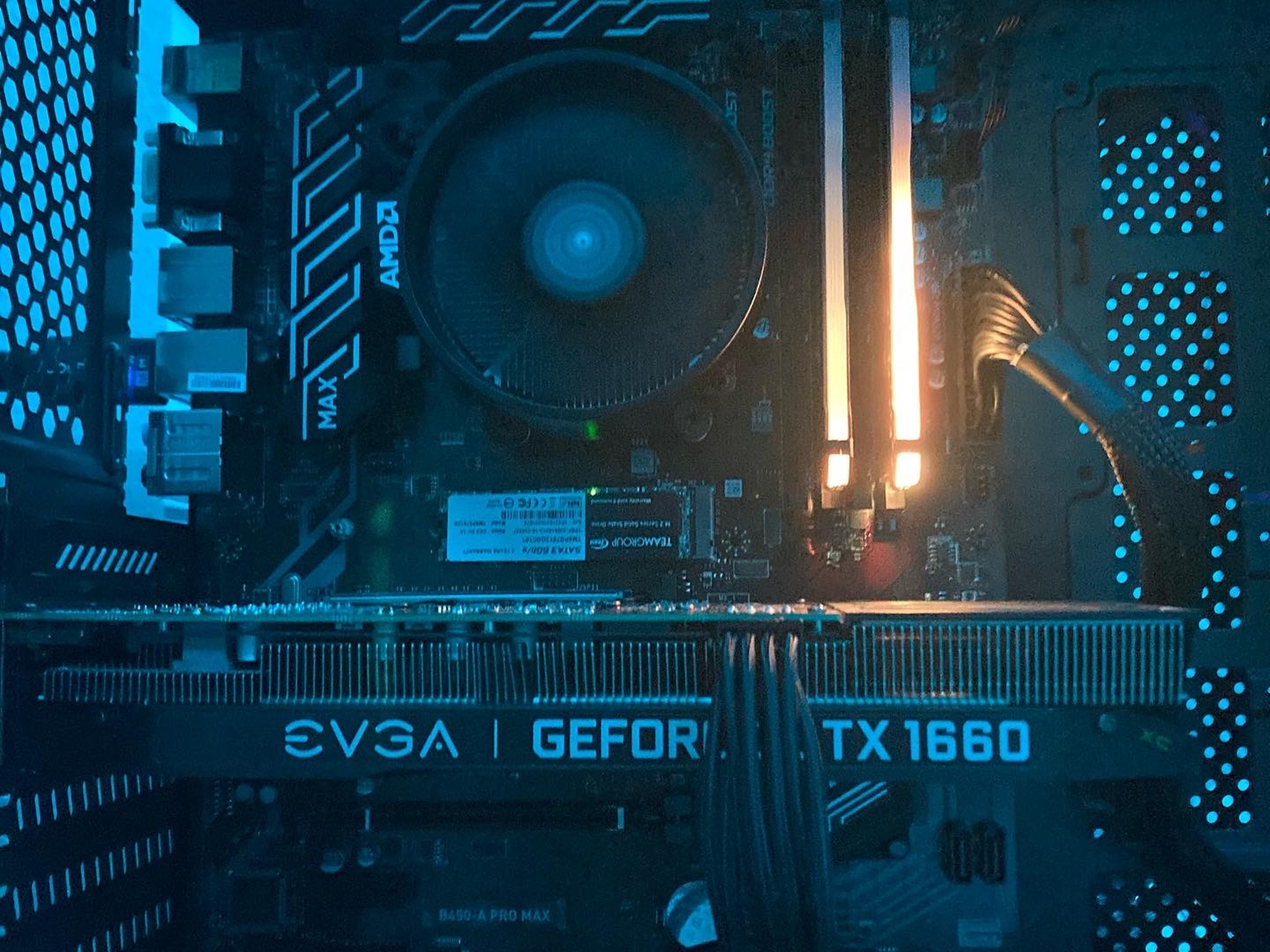 ON SALE!! Gtx 1660 ryzen 5 3600!