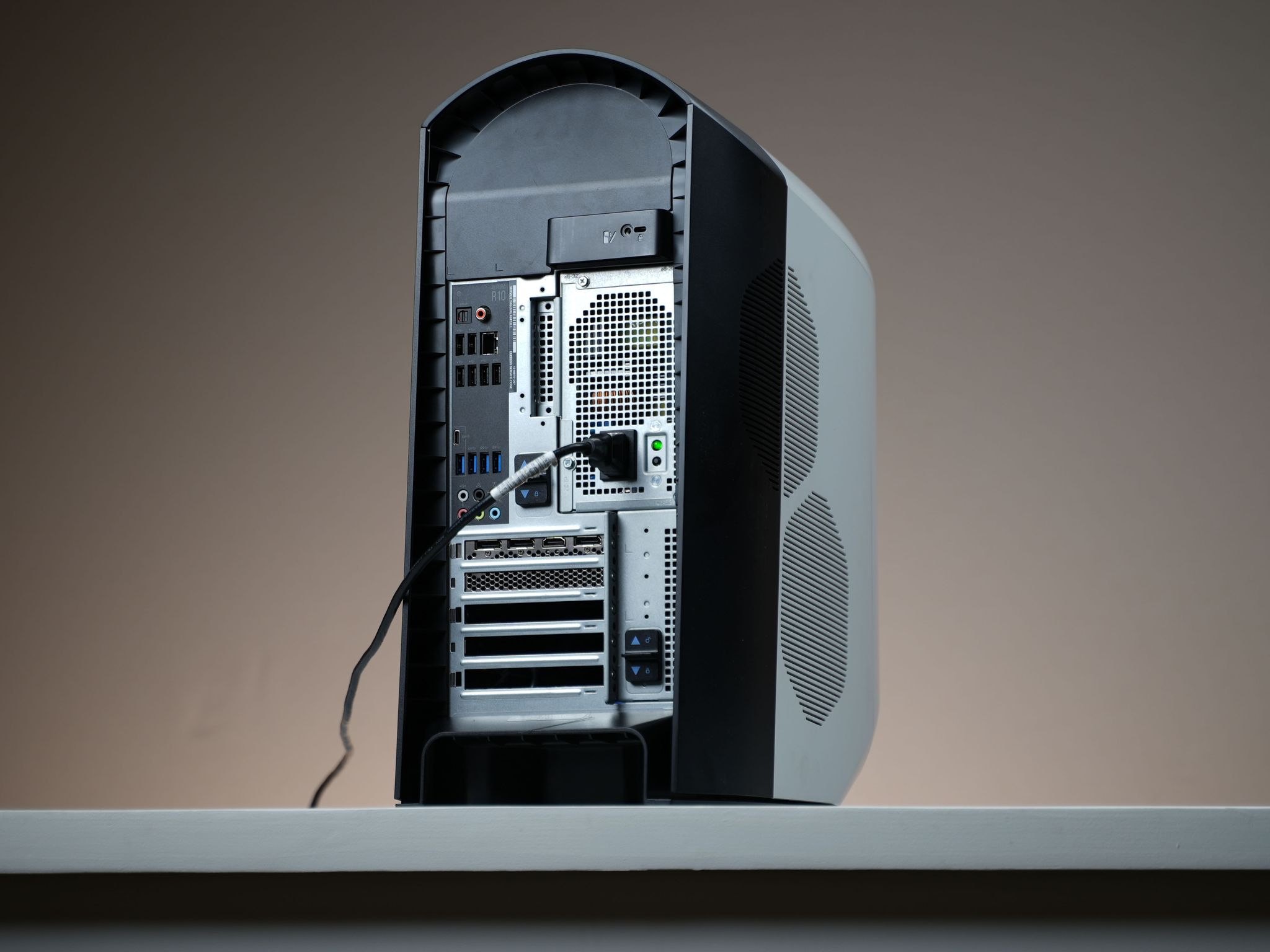 “Auraform” RTX 2080 Super Ryzen 9 5900 32GB 1TB Windows 11 Gaming PC Powerhouse