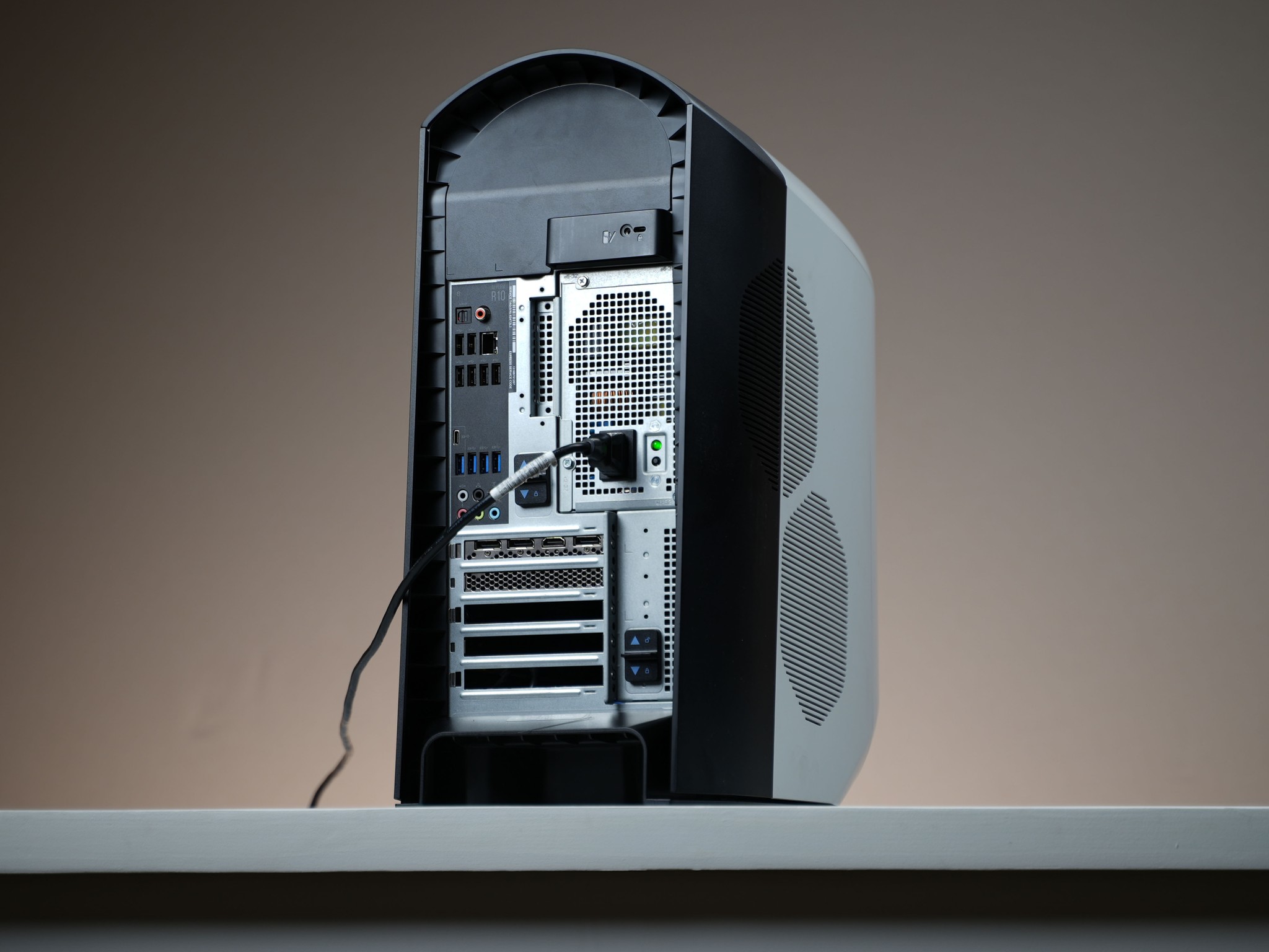 “Auraform” RTX 2080 Super Ryzen 9 5900 32GB 1TB Windows 11 Gaming PC Powerhouse
