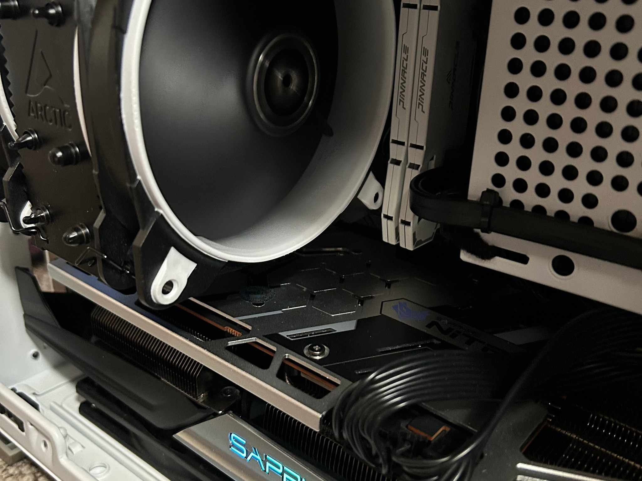 ITX Gaming PC Ryzen 7 3700X - RX 5700 XT