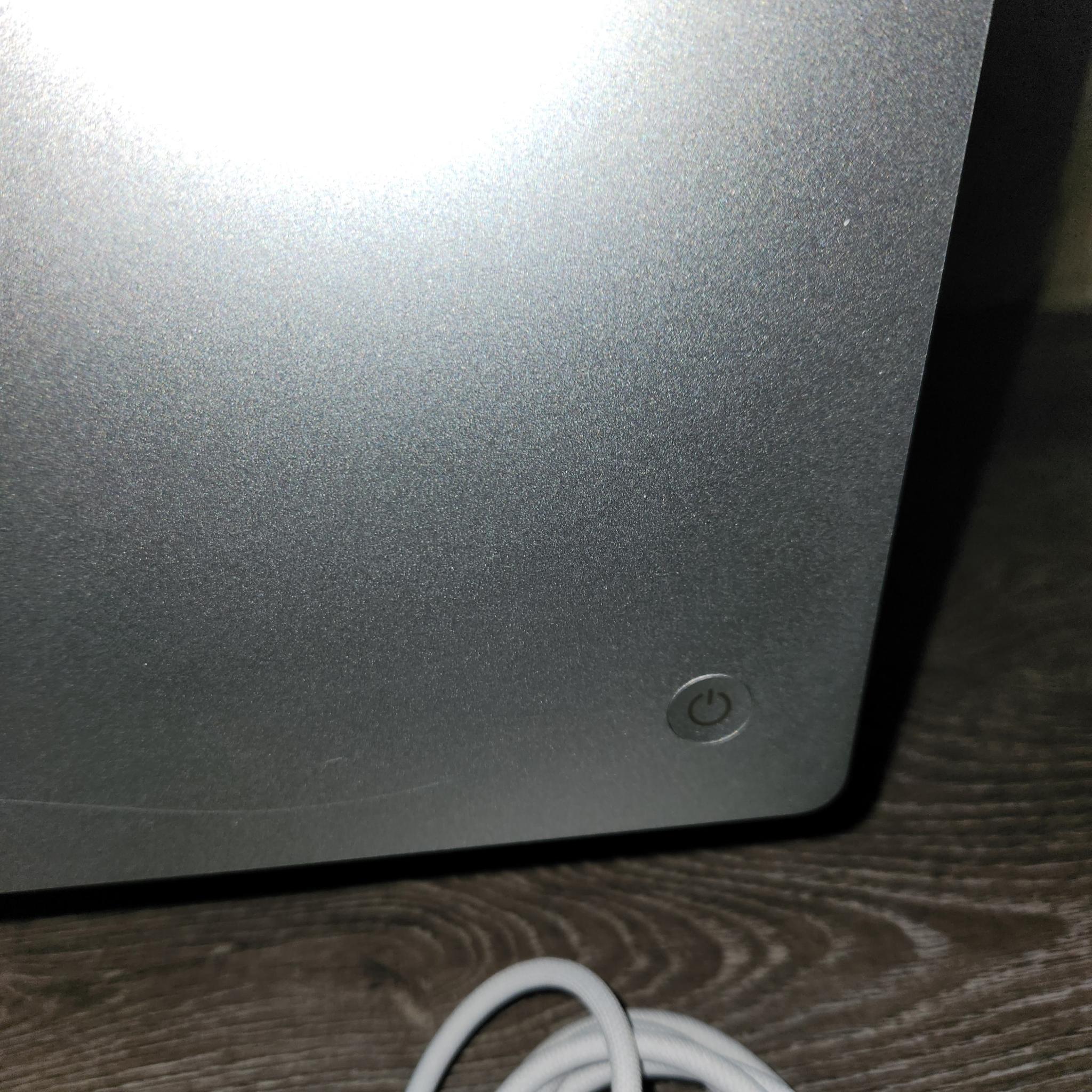 iMac 24" desktop computer damaged screen