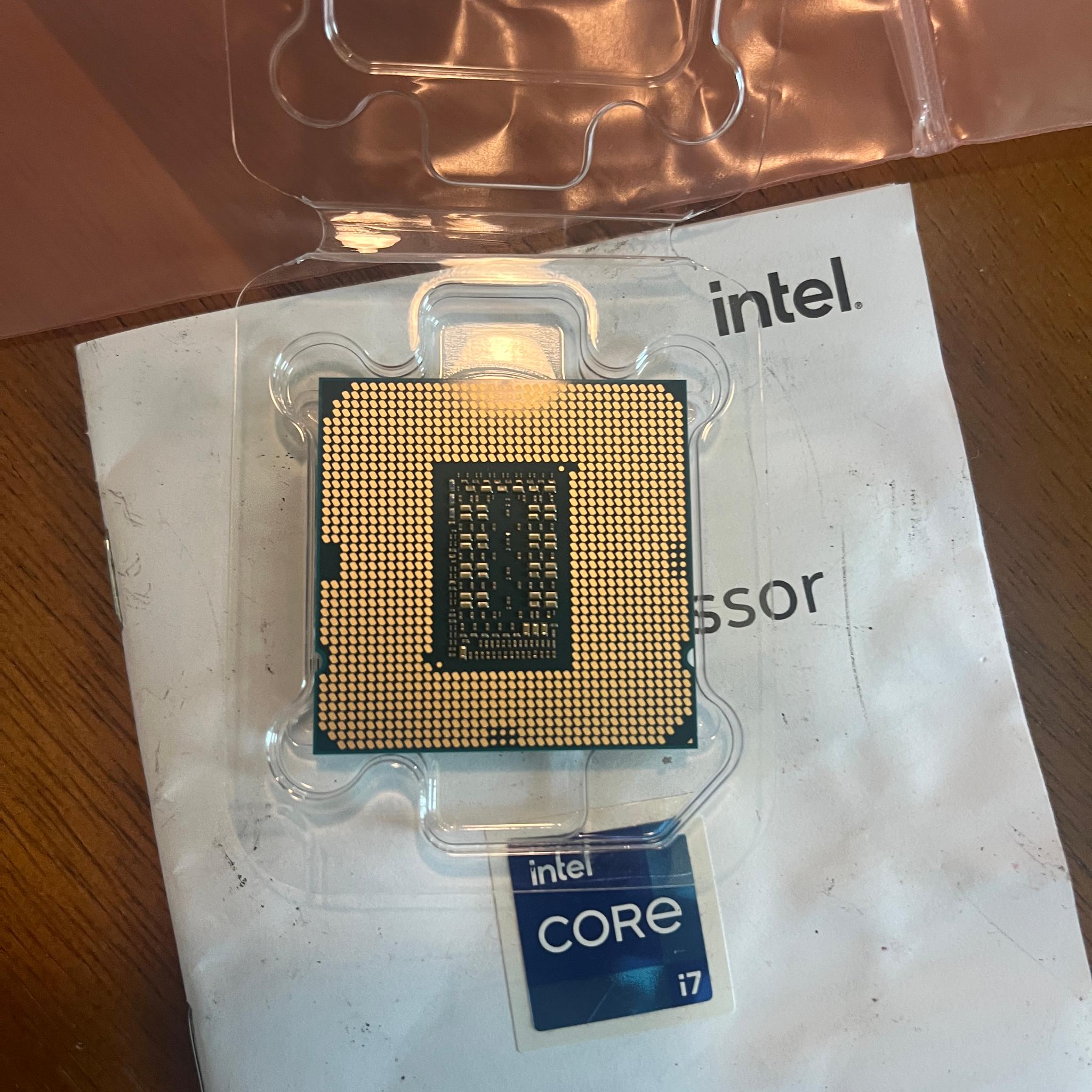 Intel Core i7-11700 2.5Ghz 8-Core LGA1200 Processor SRKNS