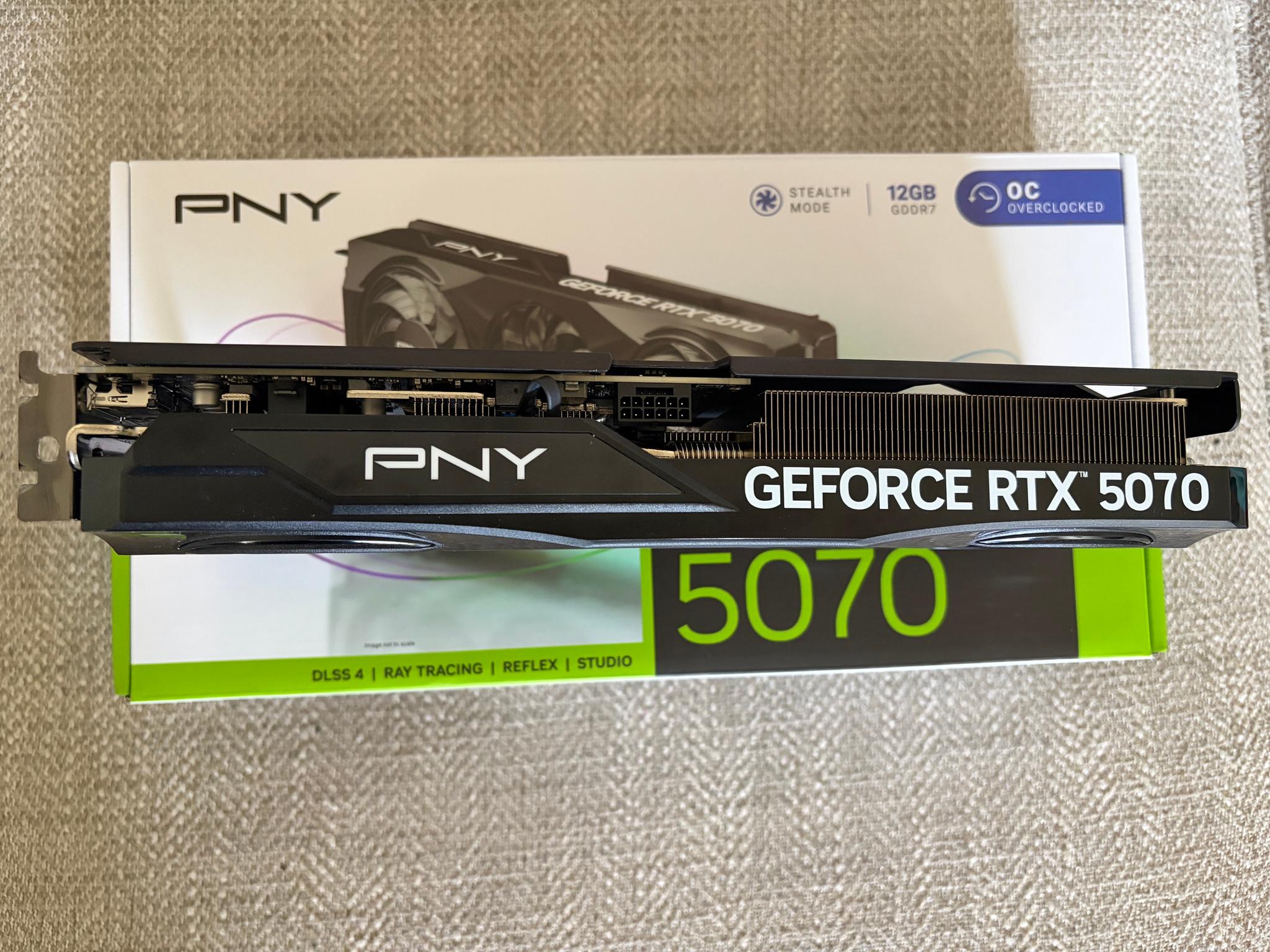 PNY GeForce RTX 5070 Overclocked Triple Fan - Image 4