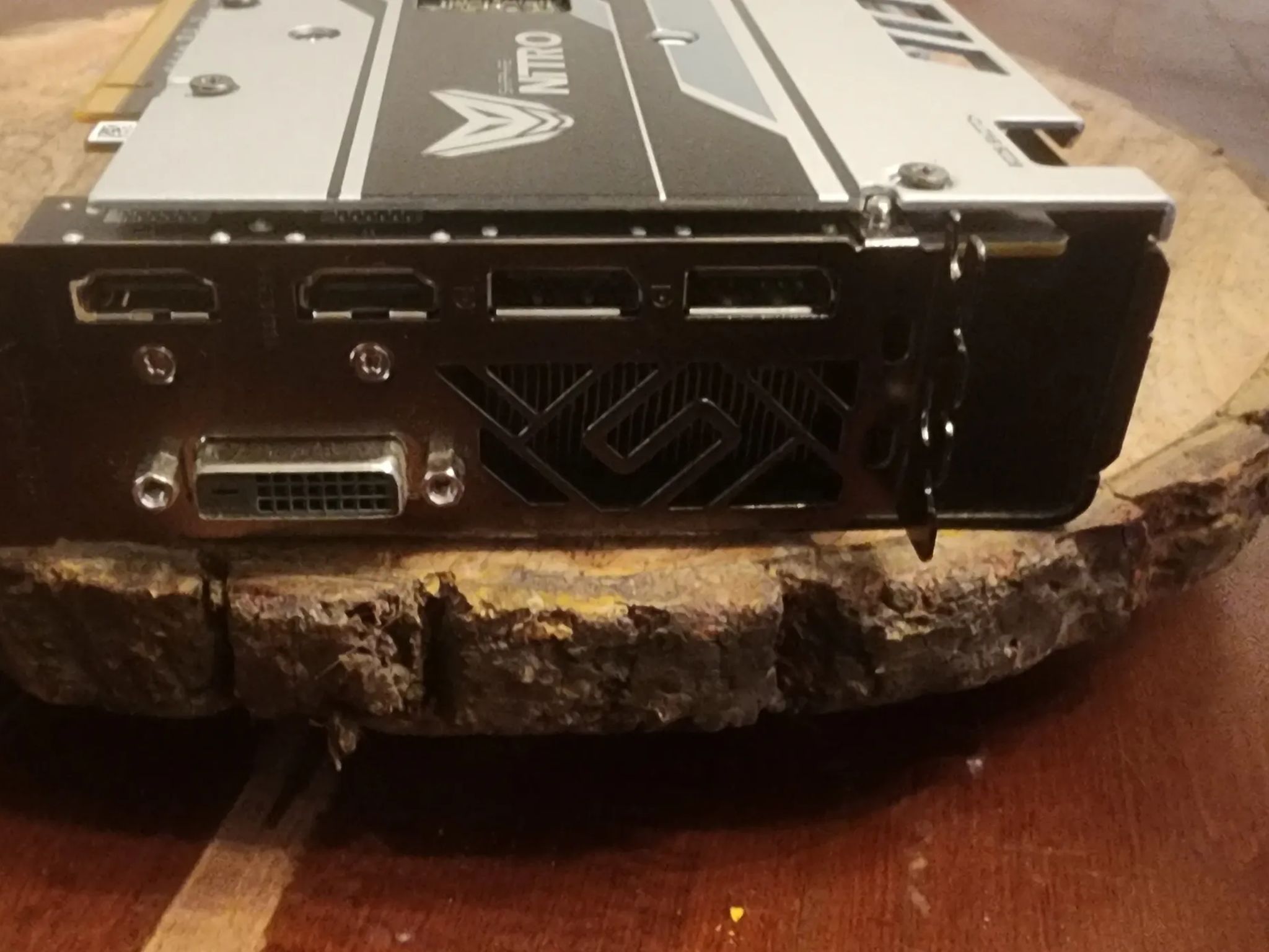 NITRO+ RX 580 8G G5