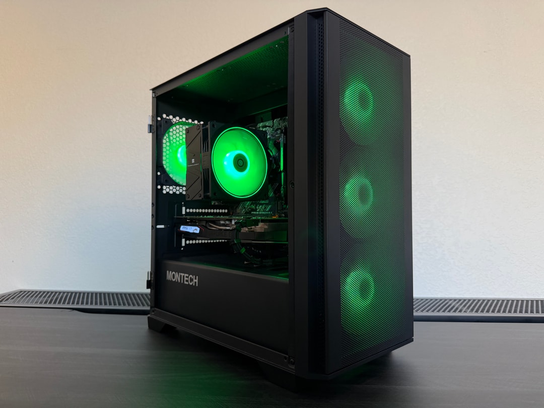 自作PC Ryzen5 3600 / GTX1650 / メモリ16GB / width=1080,quality=90,format=