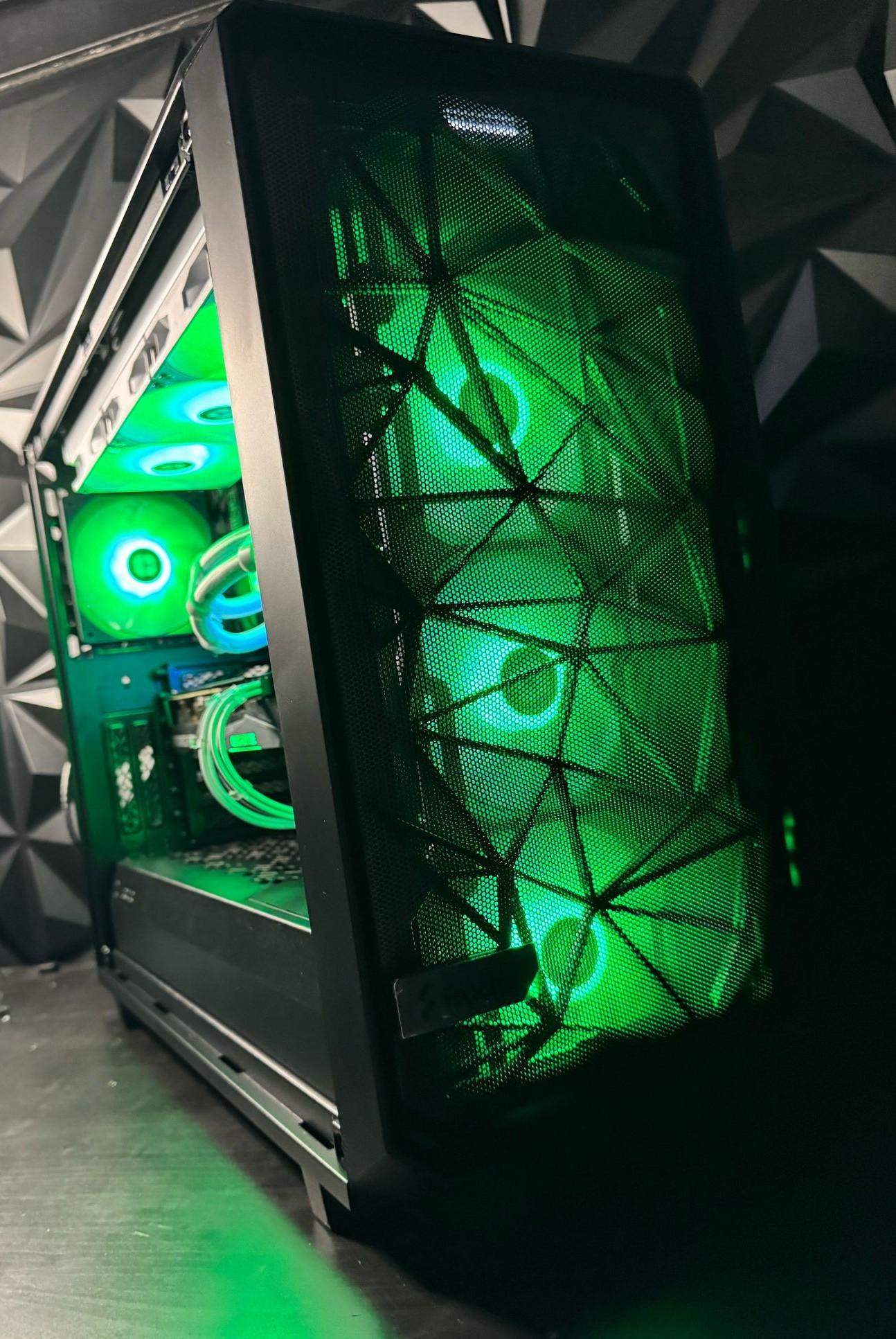 🎰 The Jackpot 777 🎰 Ryzen 7 7700X| RTZ 3070| 32 GB DDR5| 1.5 TB NVMe