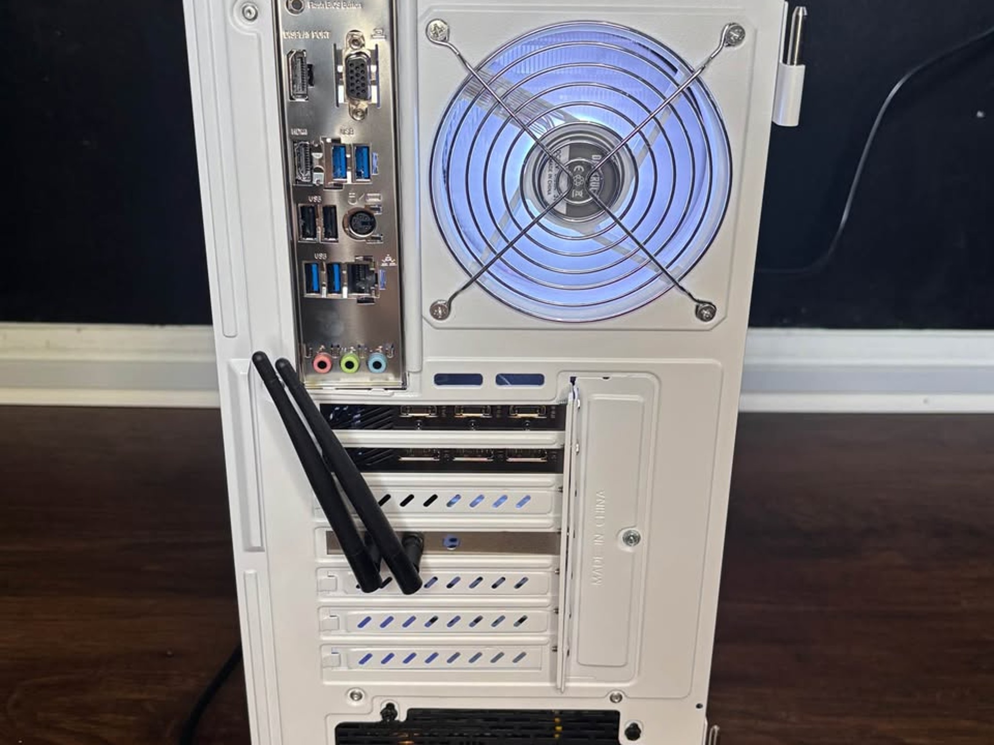 White Gaming PC (RTX 3070 TI 8GB + AMD Ryzen 5 5500 + SSD)