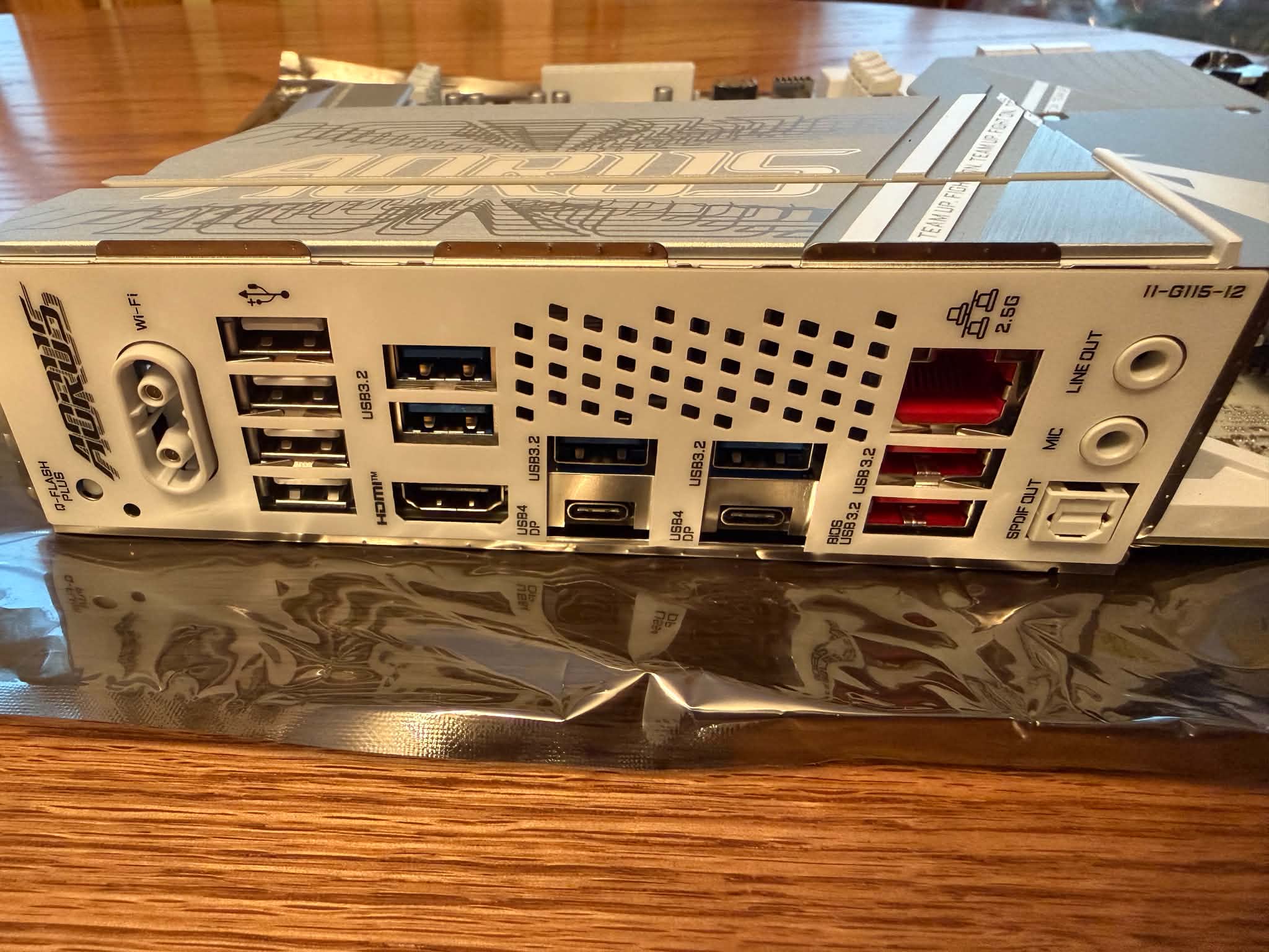 GIGABYTE X870 AORUS Elite WIFI7 ICE AMD AM5 (rev 1.1) Motherboard