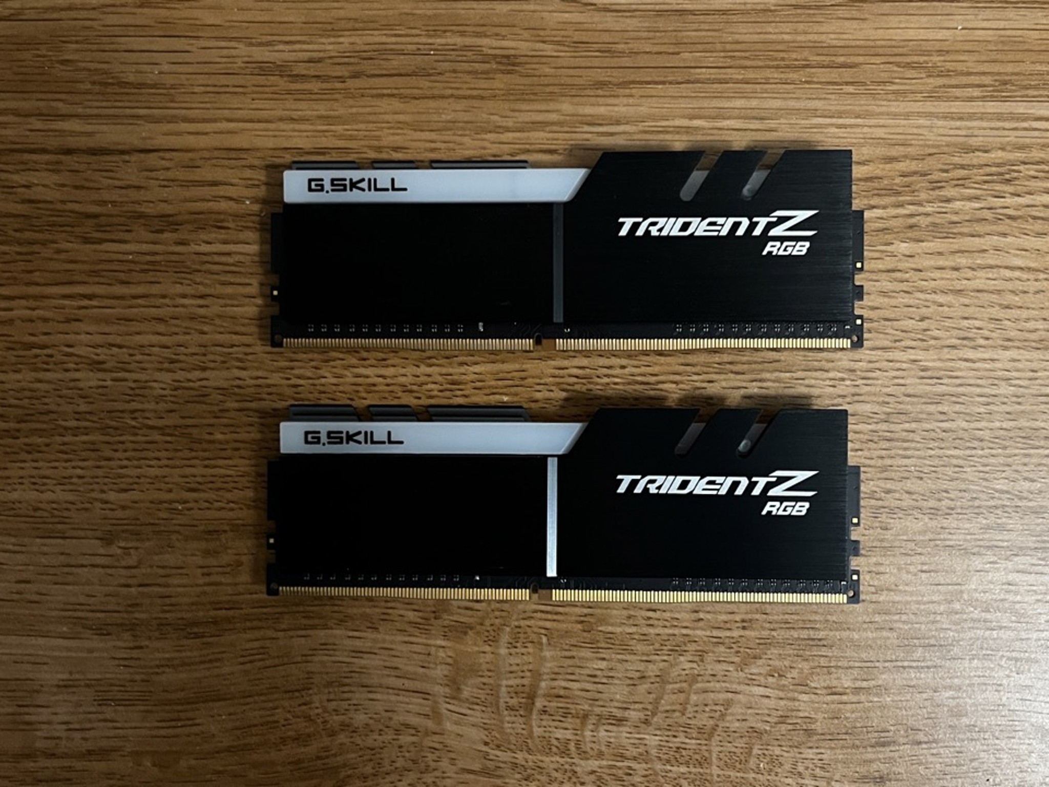 G.Skill Trident Z 16 GB (2 x 8 GB) DDR4-3200 CL16 Memory