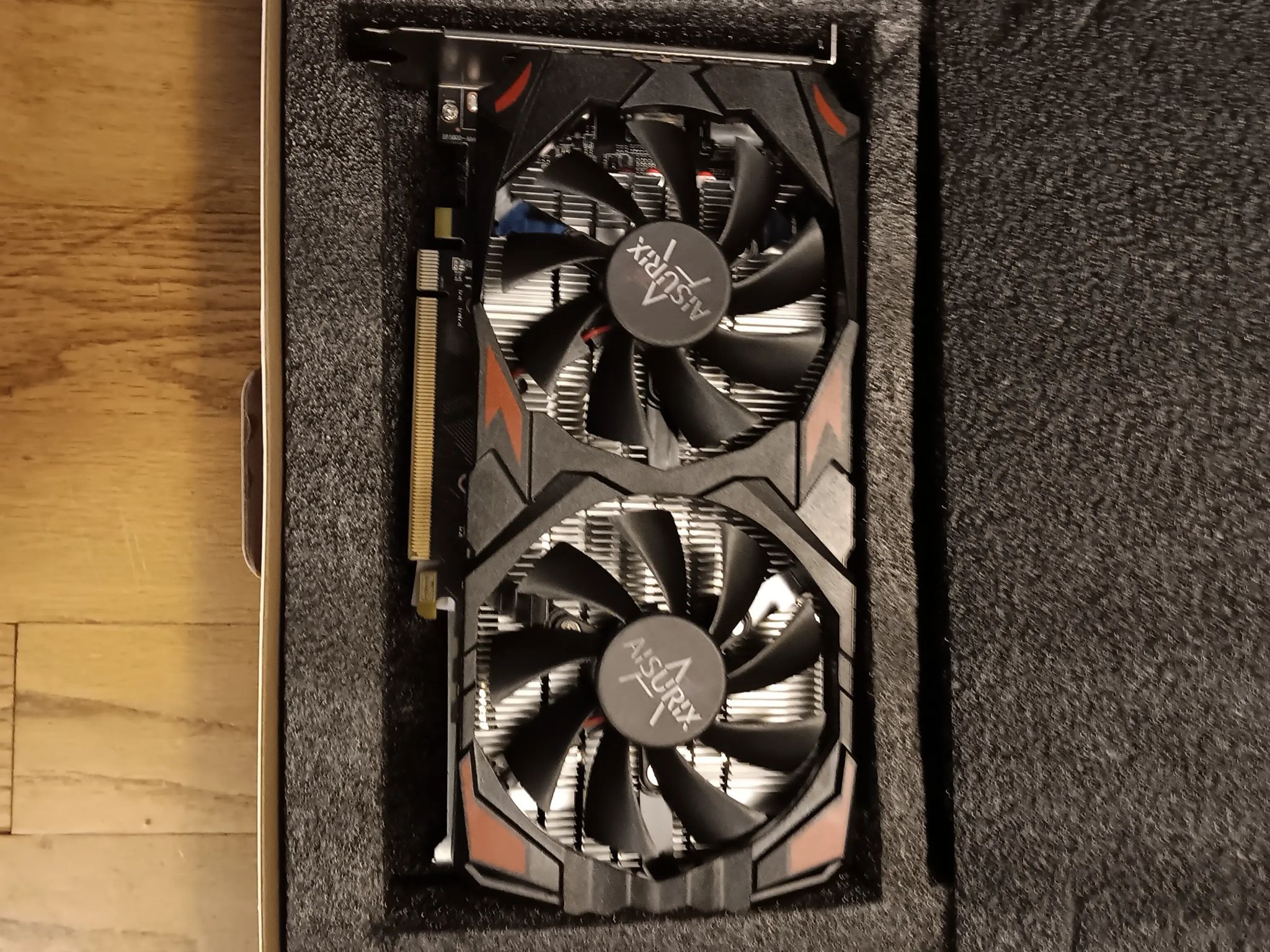 AMD Aisurix RX 580 8gb Gddr5