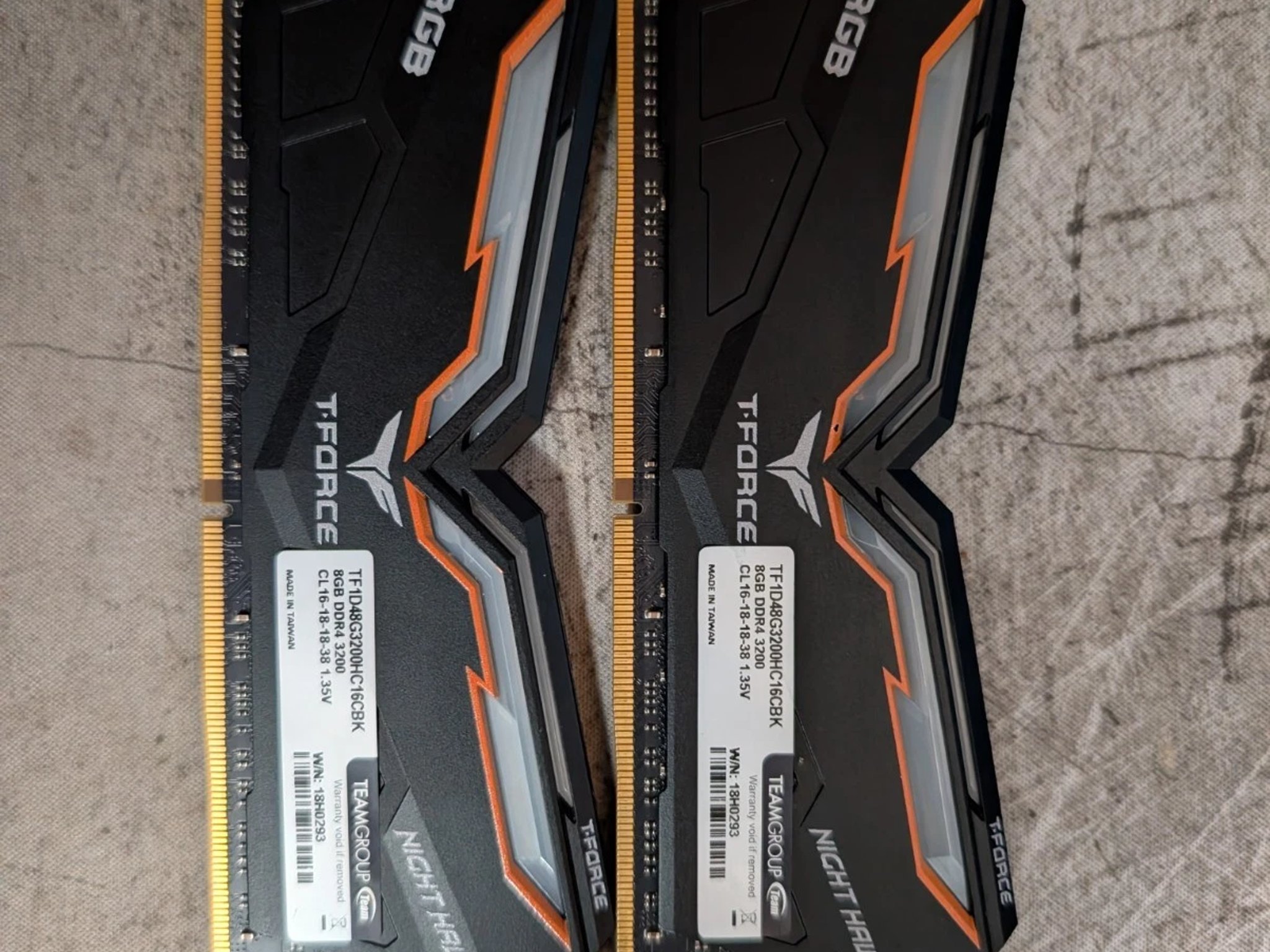TEAMGROUP T-Force Night Hawk RGB DDR4 DIMM 16GB (2x8GB) 3200MHz RAM