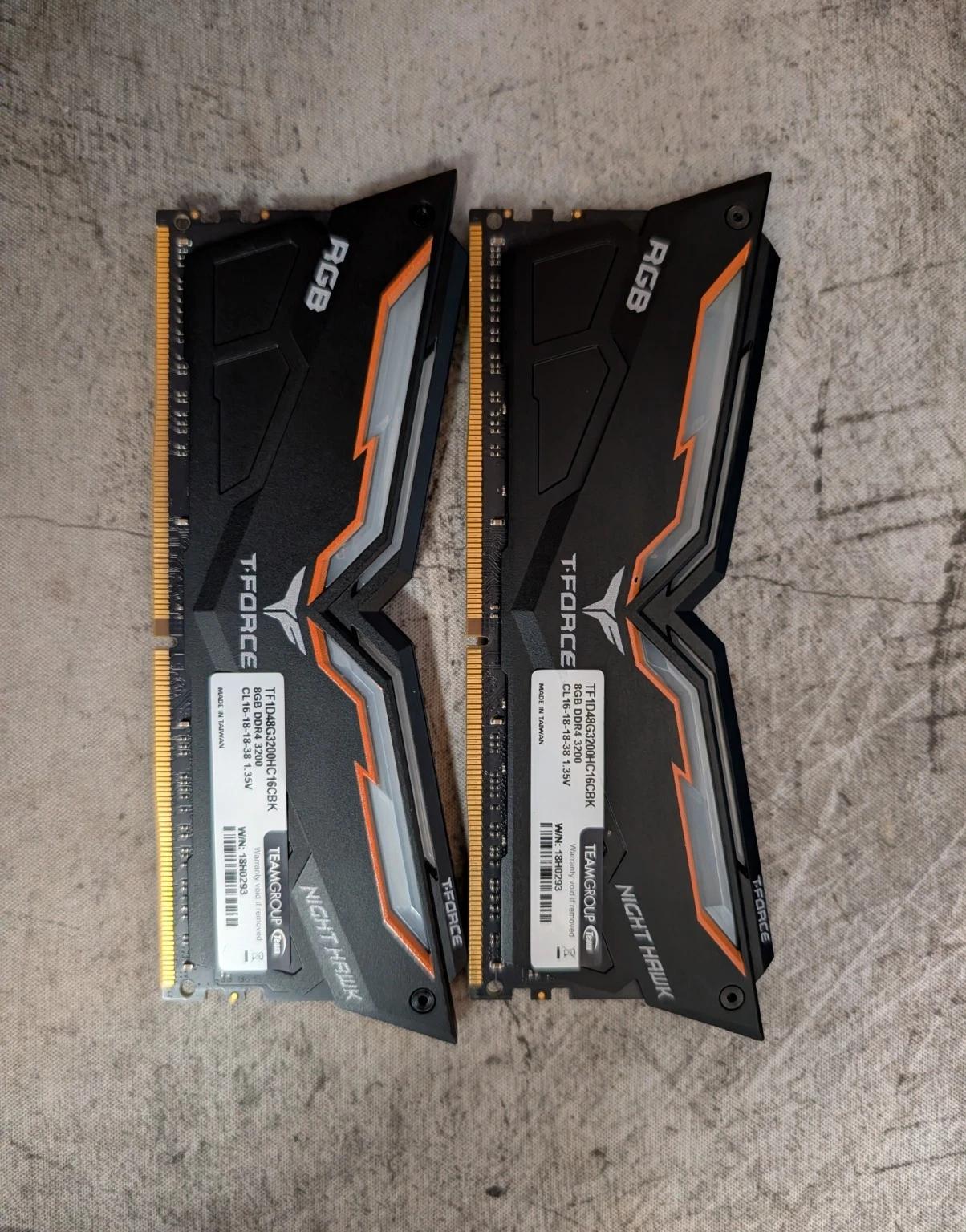 TEAMGROUP T-Force Night Hawk RGB DDR4 DIMM 16GB (2x8GB) 3200MHz RAM