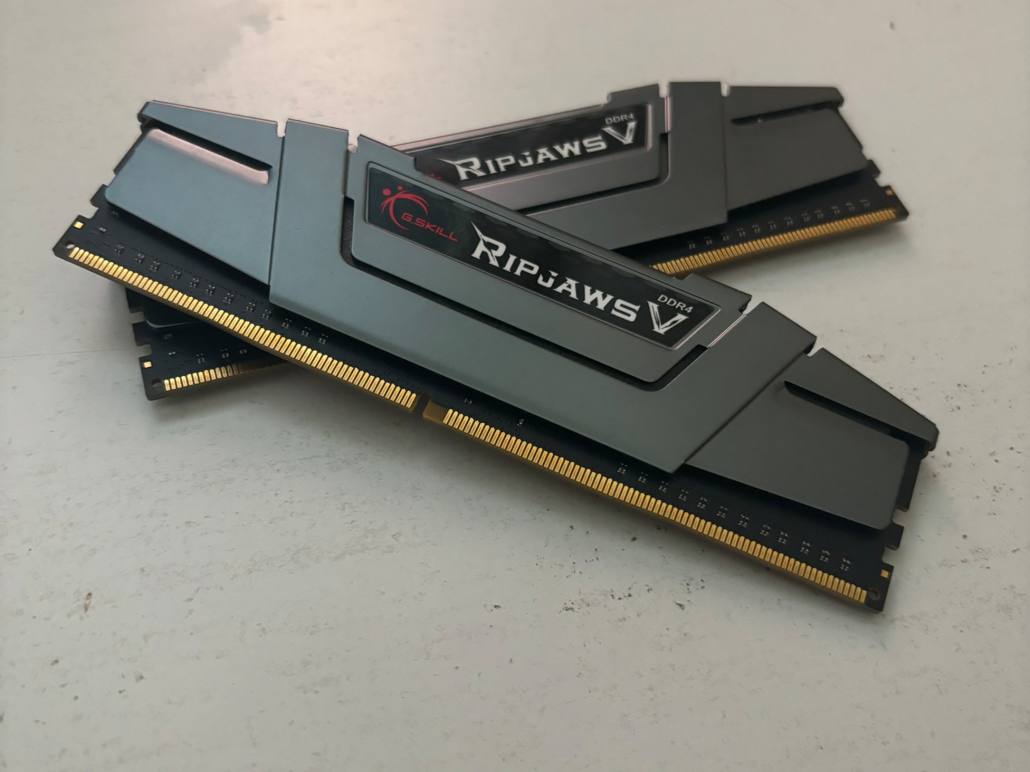 16GB (2x8) 3200MHz G.Skill Ripjaws