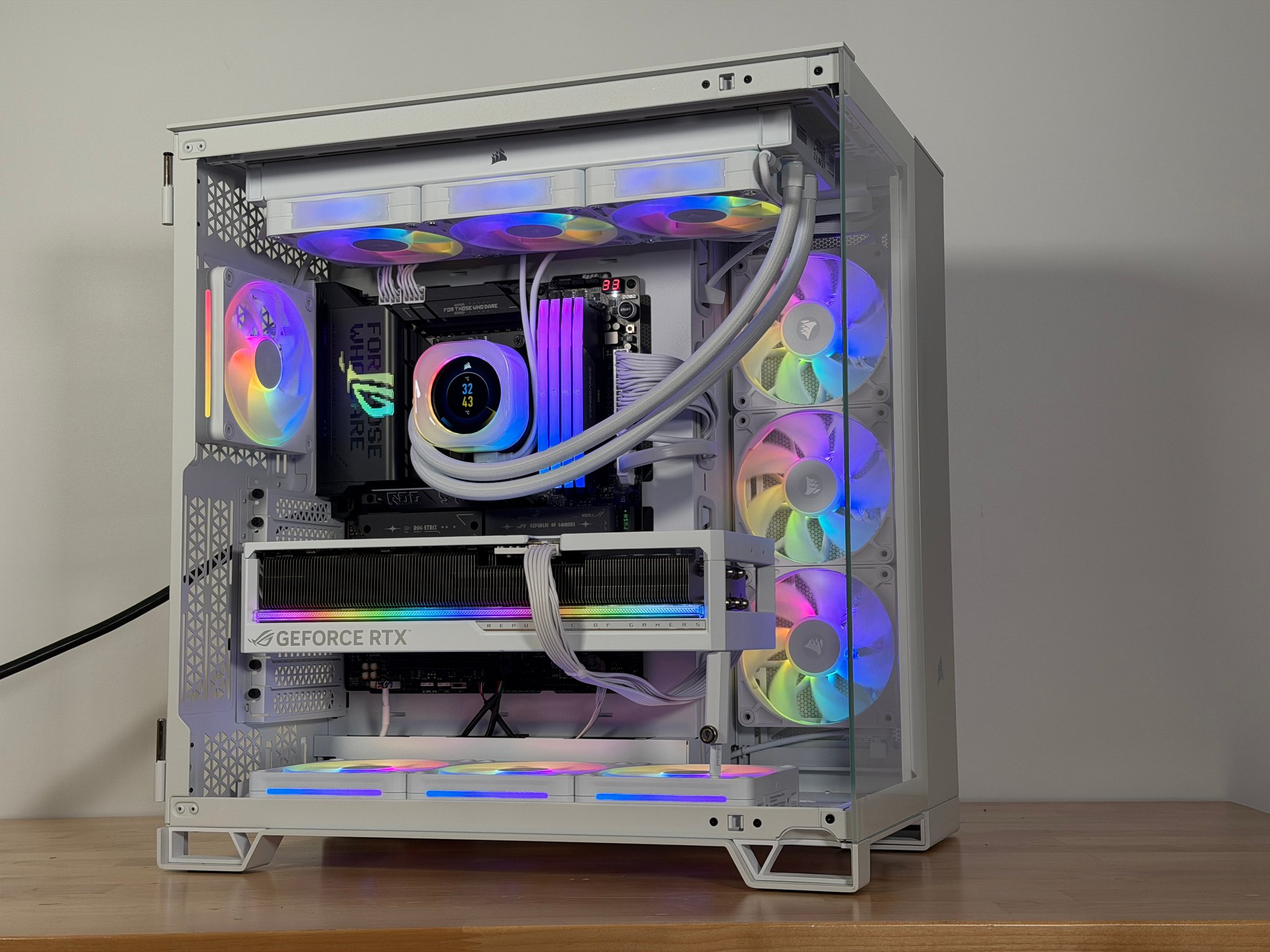 RTX 5090 Ryzen 9 9950x3d 192gb DDR5 4tb NVME Gaming PC