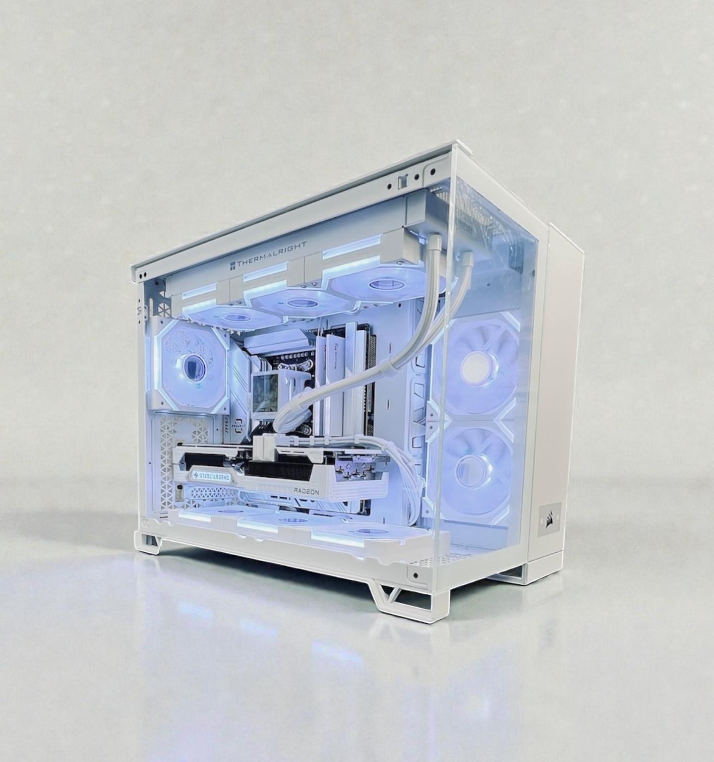 Ryzen 7 9800X3D | RX 9070 XT | 32GB DDR5 | 2 TB M.2 | WIFI 6 |  White Gamer