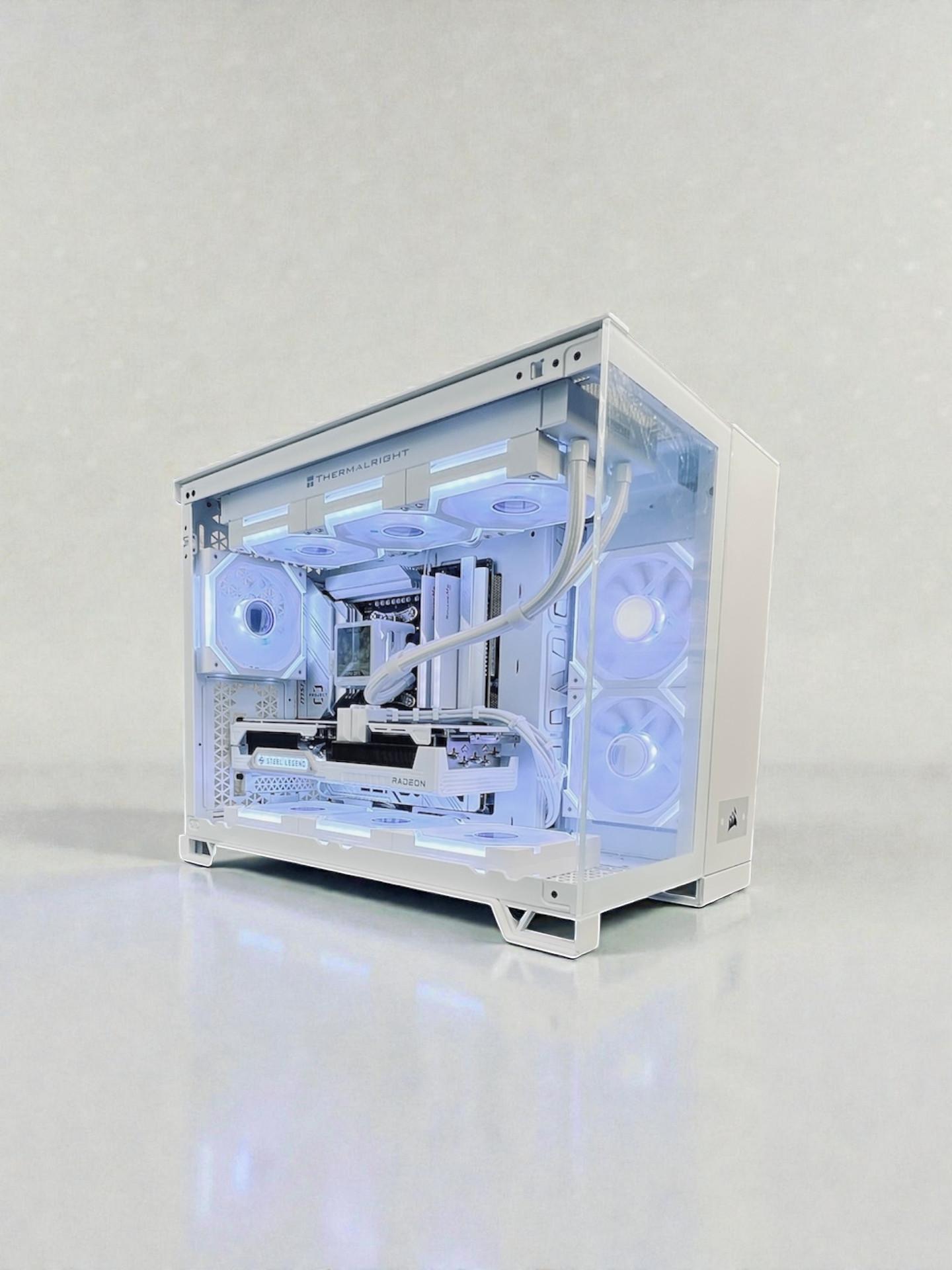 Ryzen 7 9800X3D | RX 9070 XT | 32GB DDR5 | 2 TB M.2 | WIFI 6 |  White Gamer