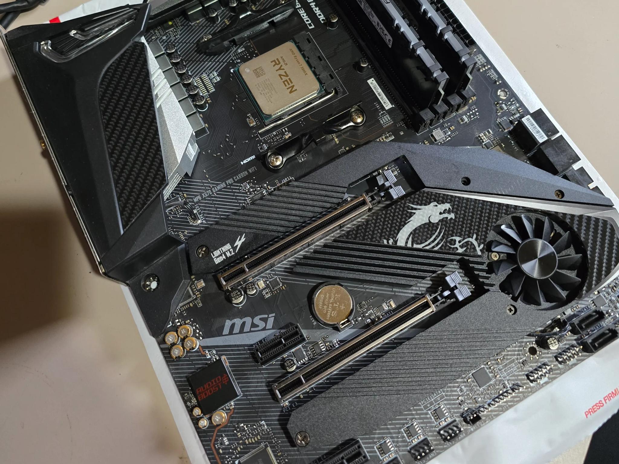 Ryzen 7 5800x MSI Carbon Motherboard 32gb Kingston Fury Ram