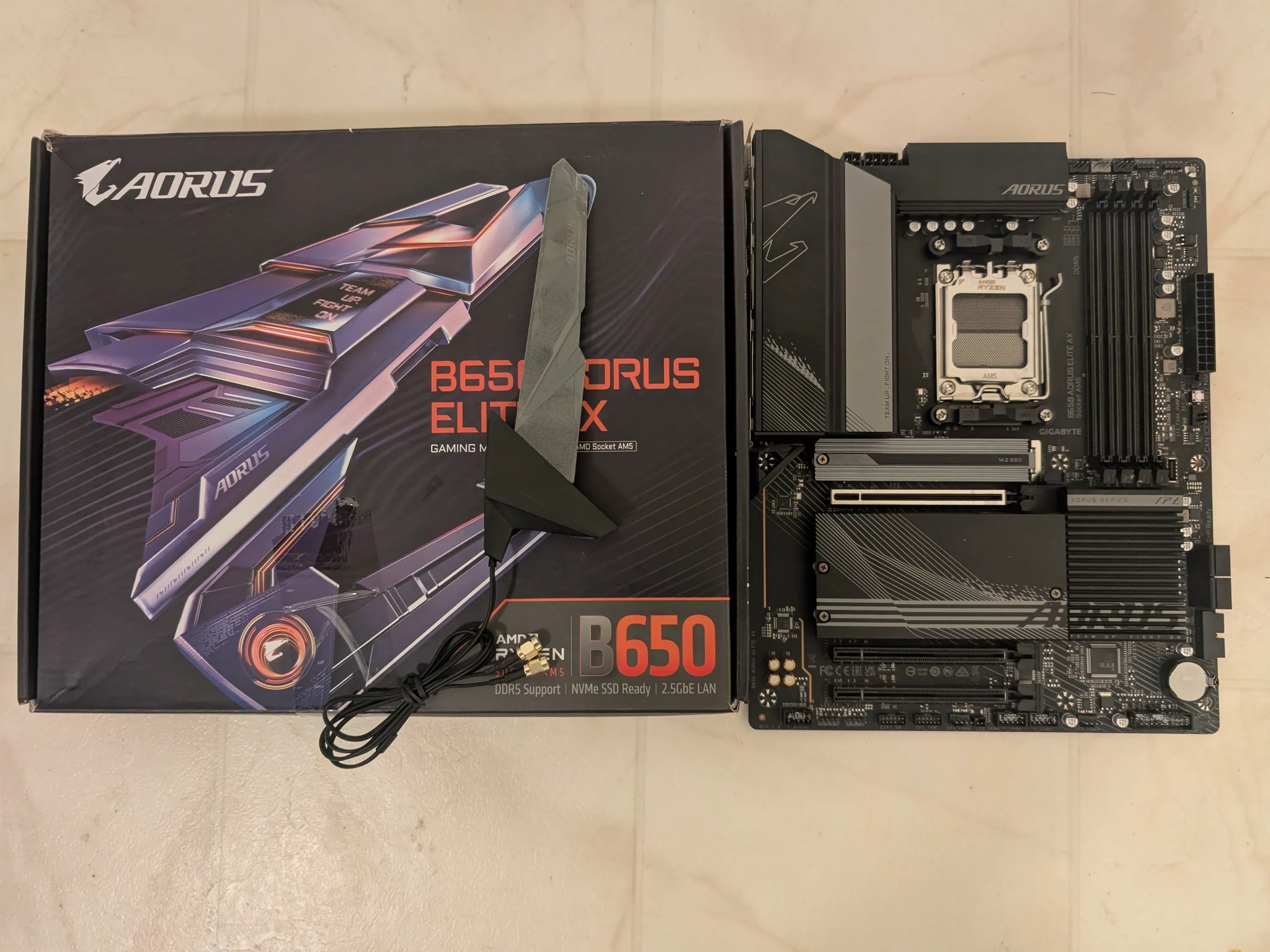 GIGABYTE B650 AORUS ELITE AX ATX AM5 (DDR5, PCIe 5.0)