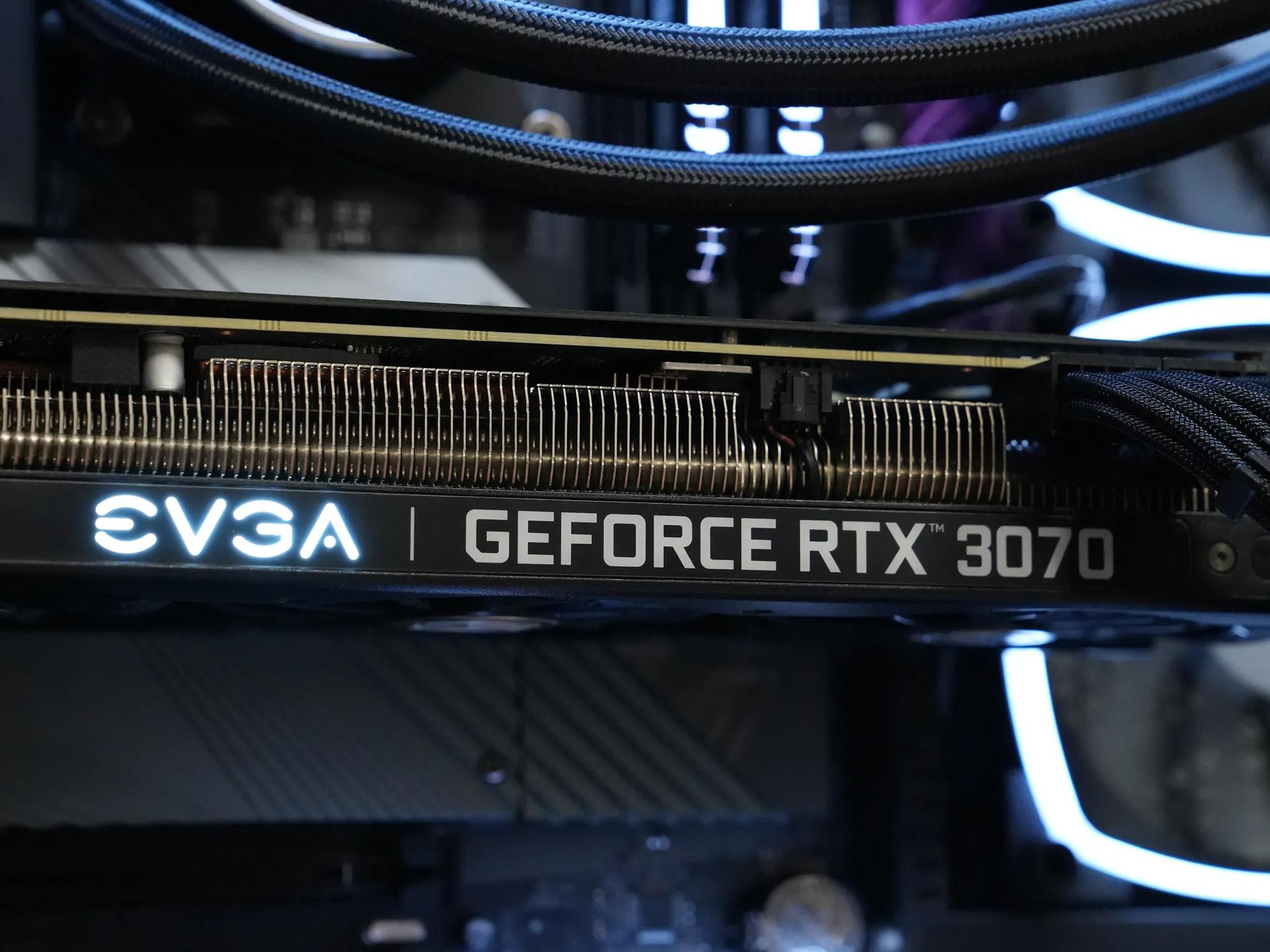 ⚫⚪ i7-12700K | RTX 3070 | 16GB 3733MHz CL19 | 2TB SSD | Black/White Mid-Range Gaming PC