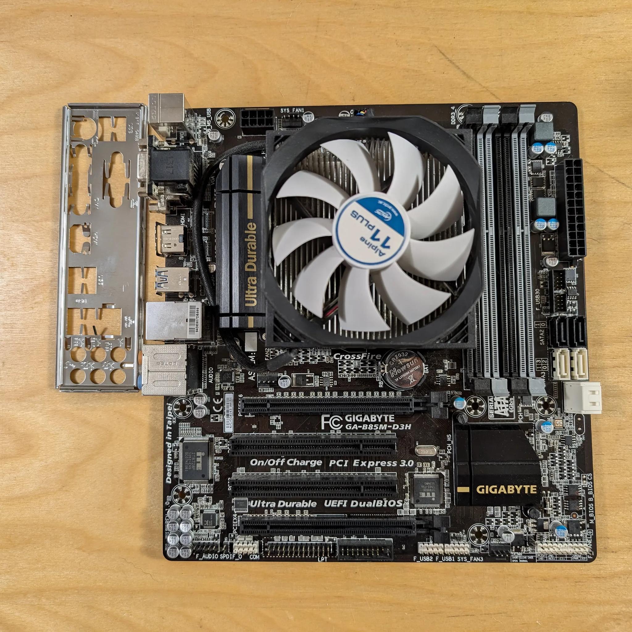 MSI B85M / Intel Core i5 4670 / Arctic cooler combo