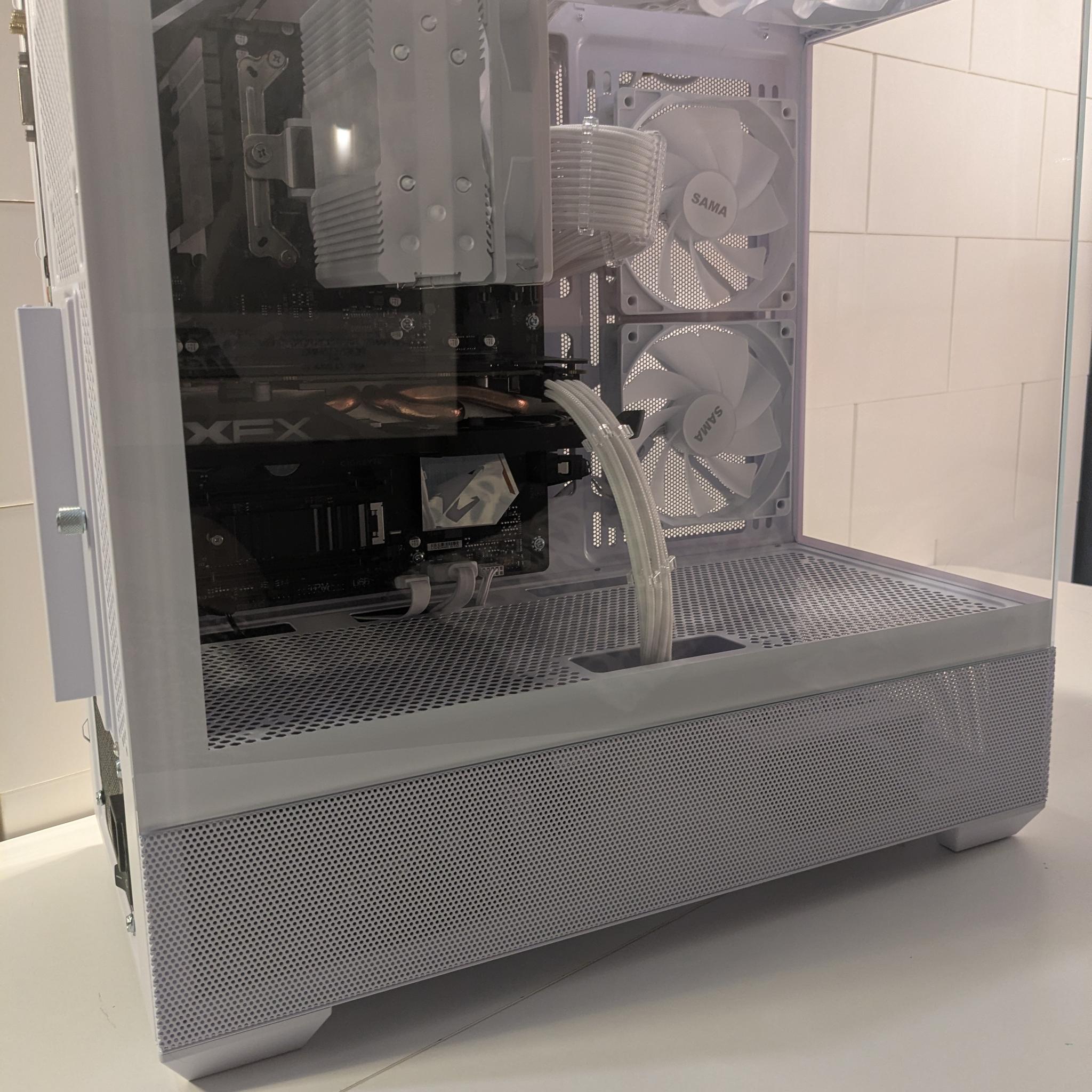 White RGB Gaming PC | 16GB RAM | WiFi | Ready to Play Fortnite, Minecraft, Valorant