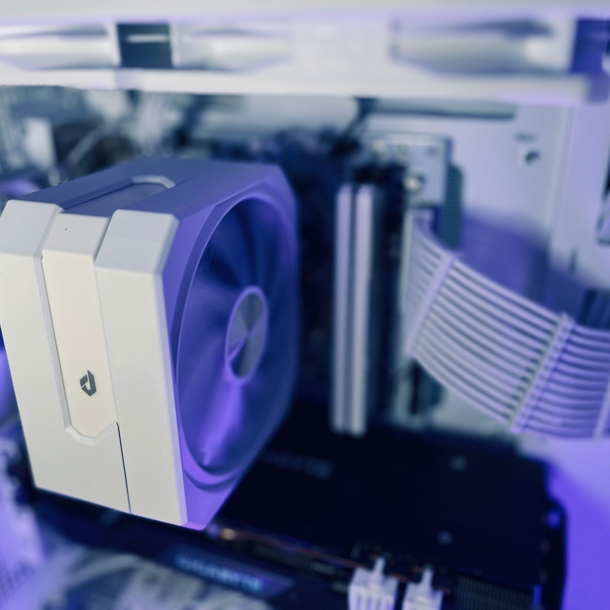 WHITE GAMING PC(RYZEN 5 3500x+RX 5700xt)