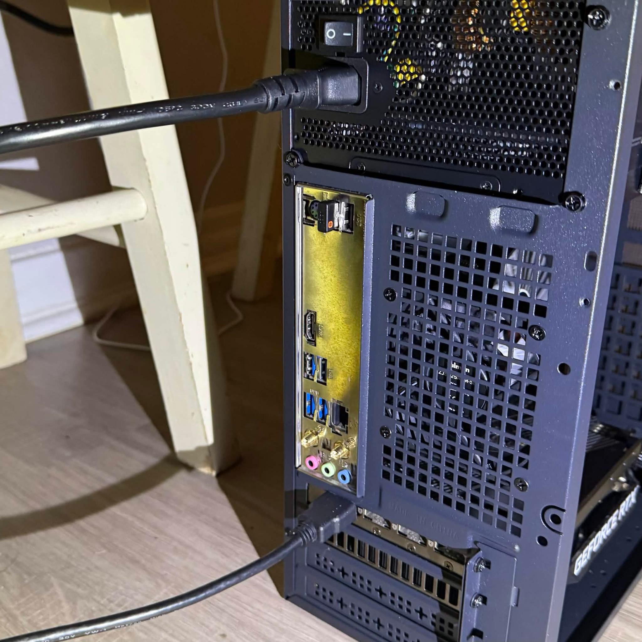 Mini Gaming PC | 10400F | 16GB DDR4 | RTX 3060 12GB | 500GB NVMe | Windows 11 | Zalman Cubix
