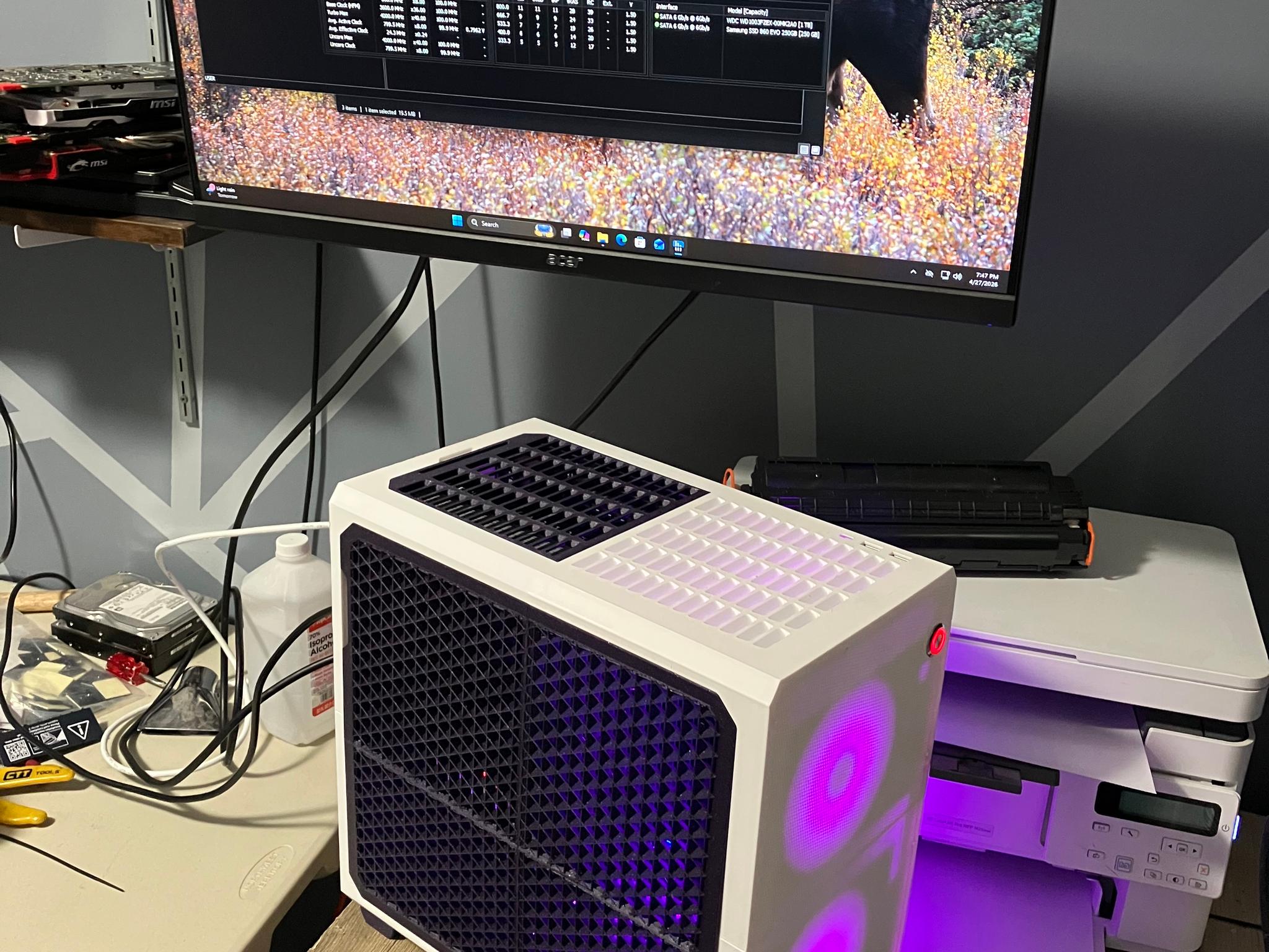 Quad Core w/ HT | i7-4790 | RX Vega 56| 16 GB Ram | 250 GB SSD | 1 TB HDD | 600W PSU | Win 11 Pro