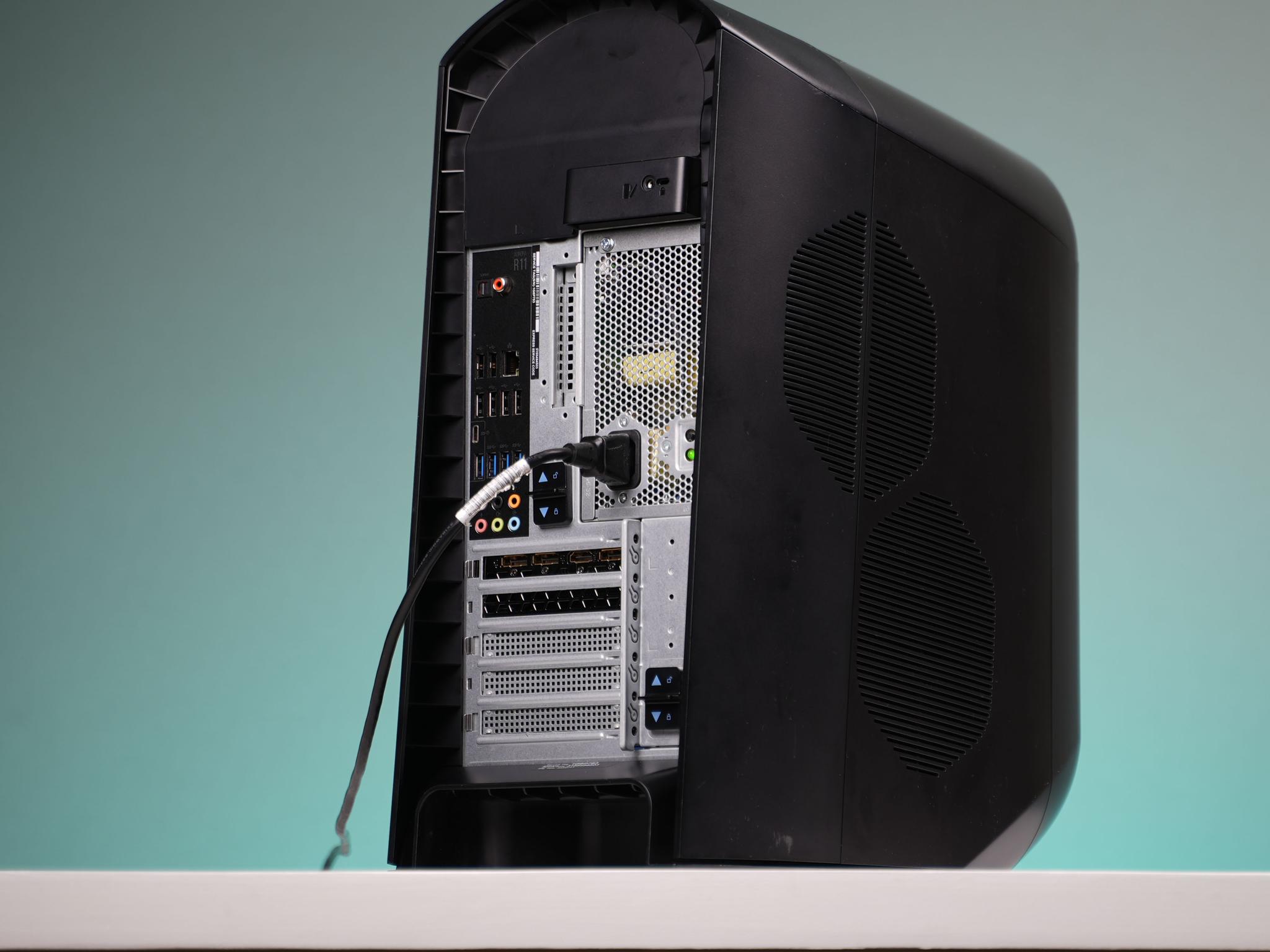 “Auro.form” RTX 2060 Super Intel Core i5 10400f 16GB 1.3TB Windows 11 Gaming PC Powerhouse