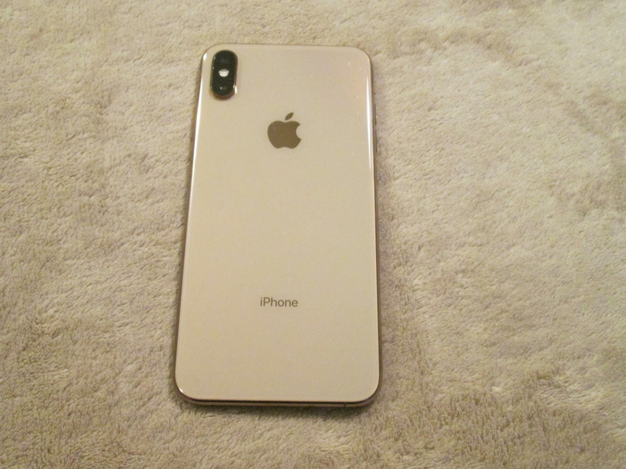 Iphone XS Max With Case