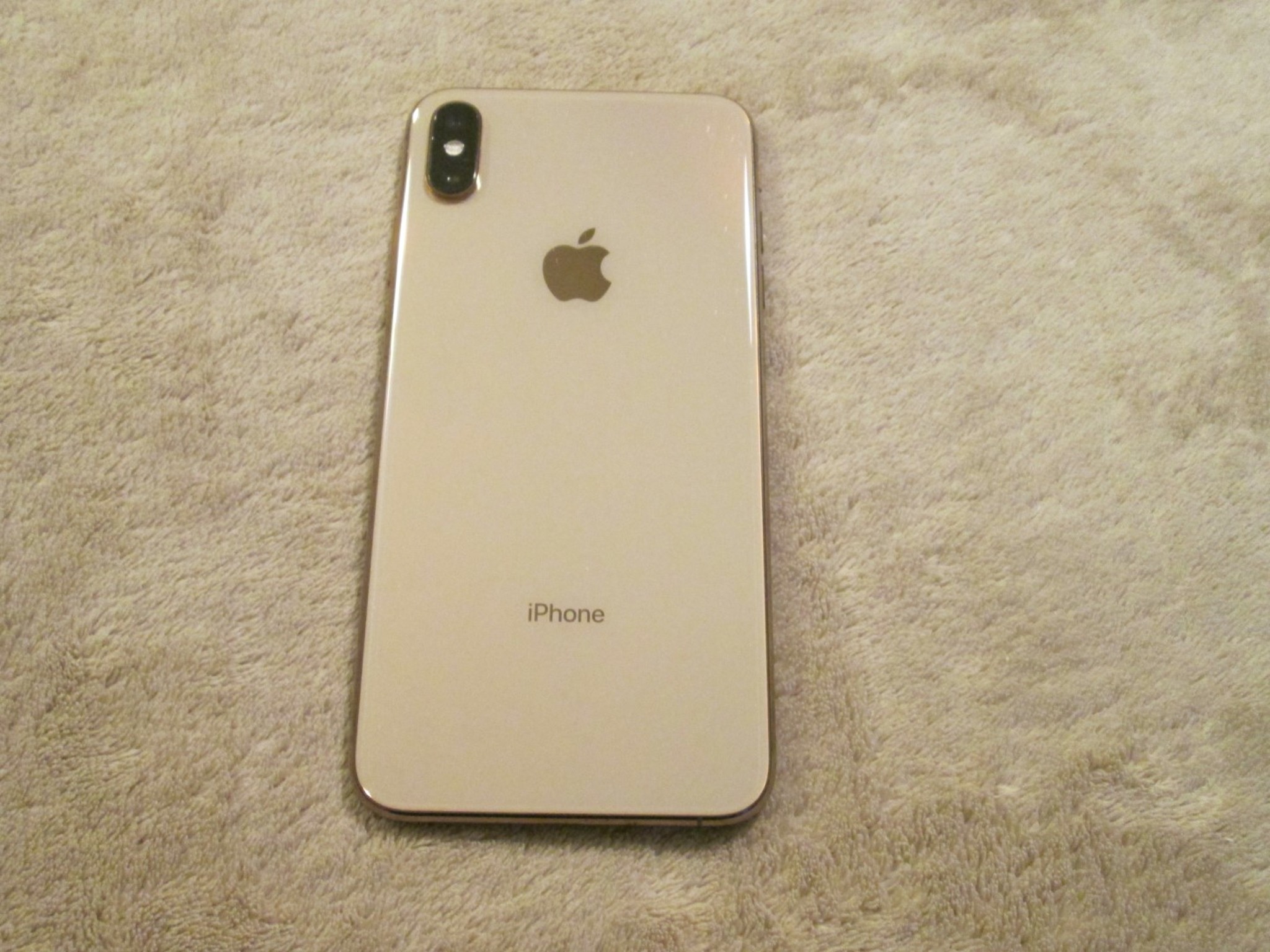 Iphone XS Max With Case
