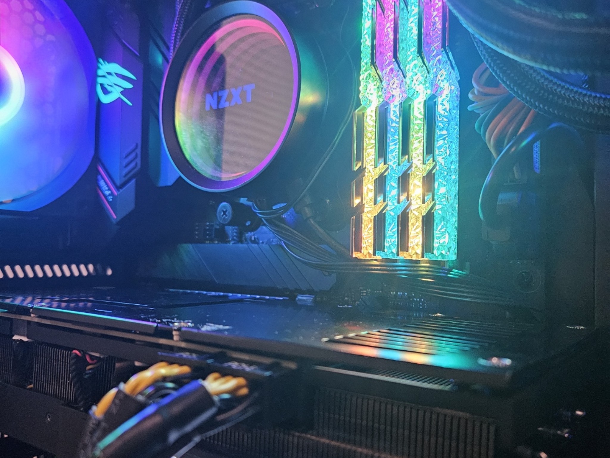 JT-4 | Ryzen 7 5800X | RTX 3080 | 32GB RAM | 1TB SSD | Wi-Fi | Windows