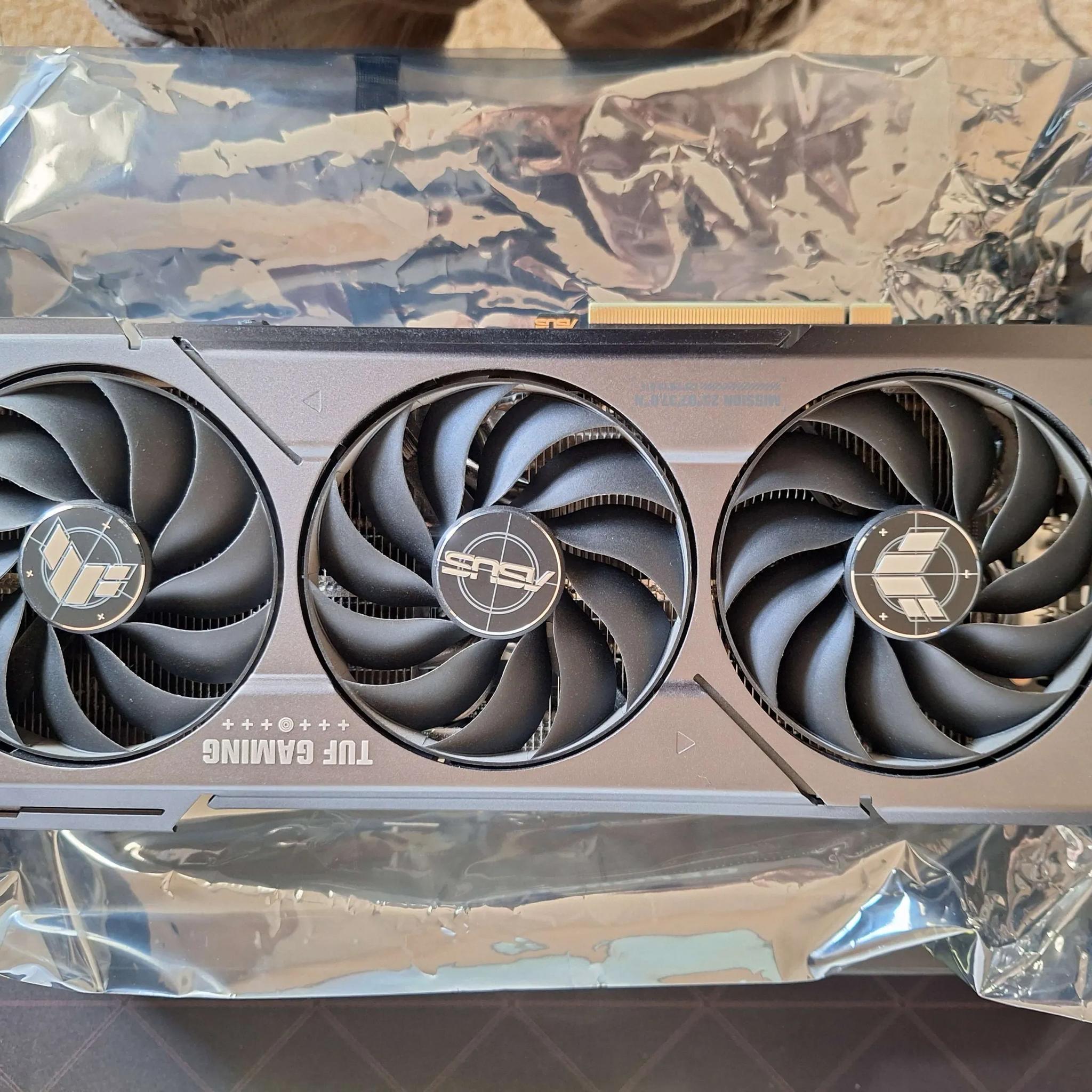 ASUS TUF RTX 4070 OC