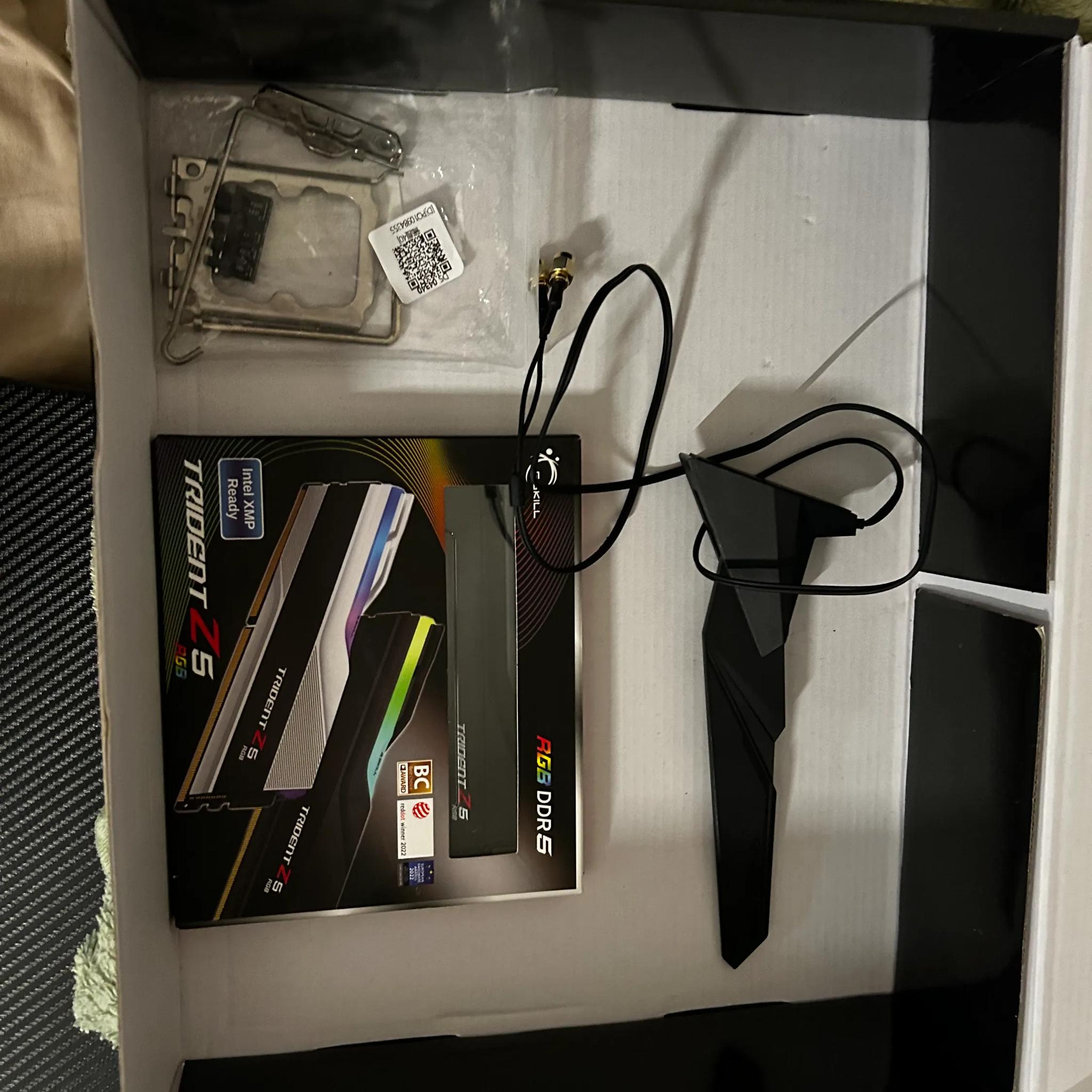 13900KS + Z790 AORUS ELITE AX + 32GB G.Skill 6000mhz DDR5 [CPU/MOBO/RAM] BUNDLE **LIGHTLY USED**