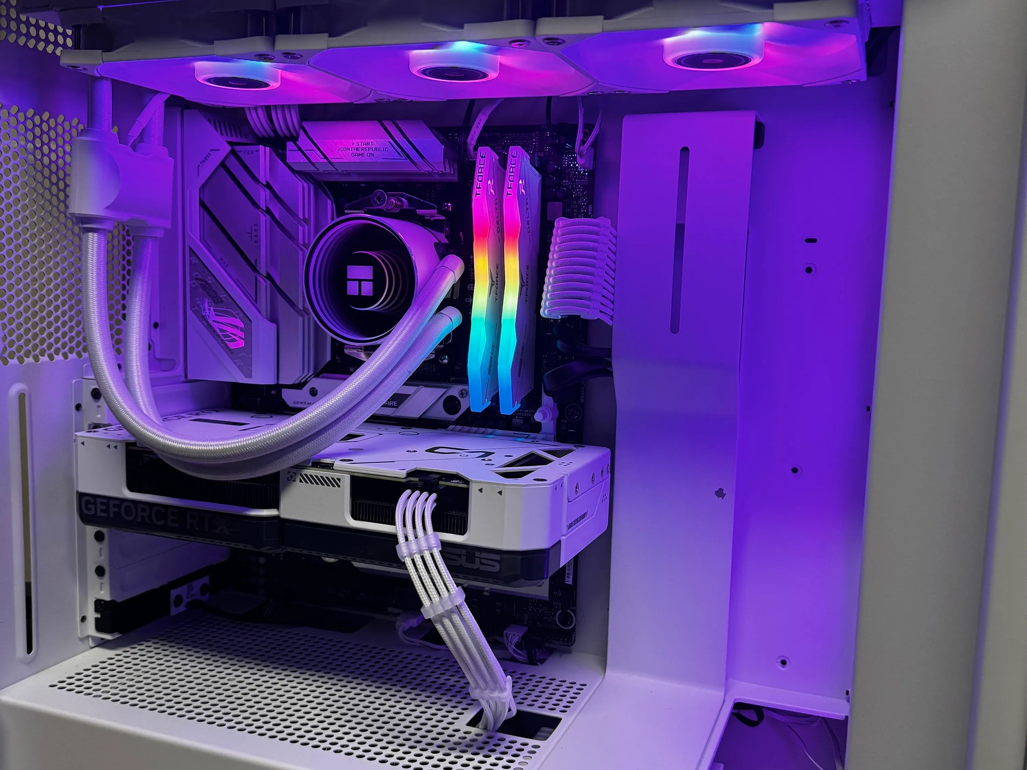 [White Wolf] || Ryzen 5 7600X + RTX 4070 12GB w/ 32GB DDR5 & 2TB NVMe SSD