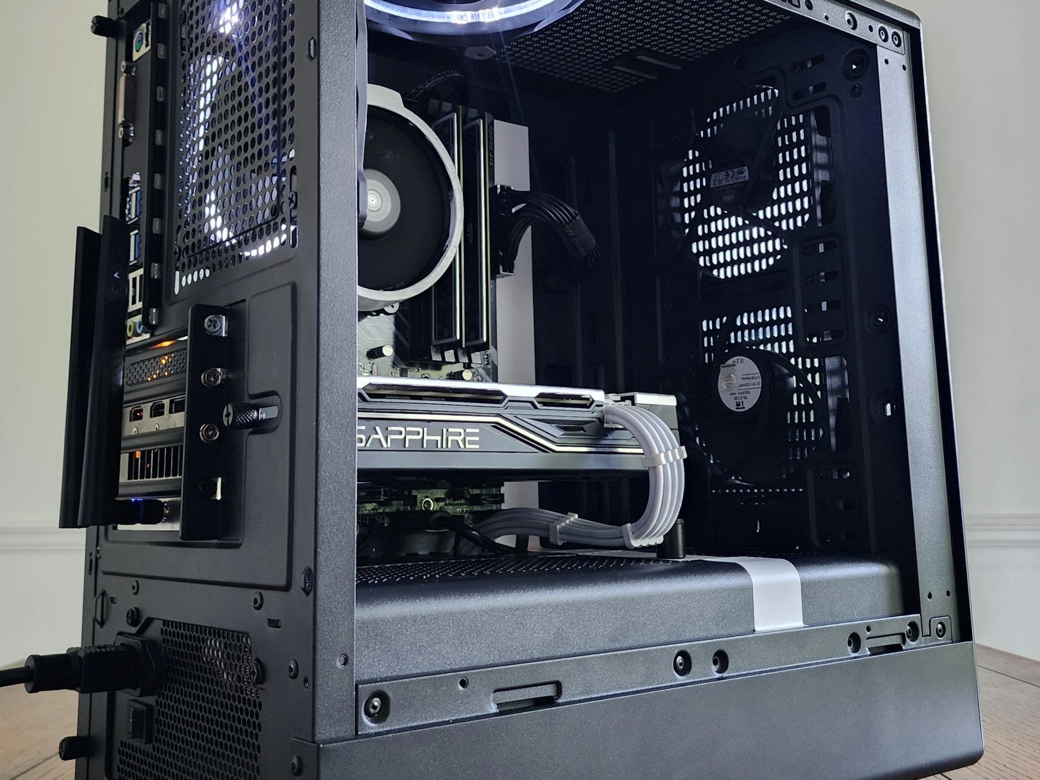 Black + White Gaming PC | Ryzen 5 | RX 580 8GB | 16GB | 1TB | Wi-Fi + BT | 550W 80+ Bronze