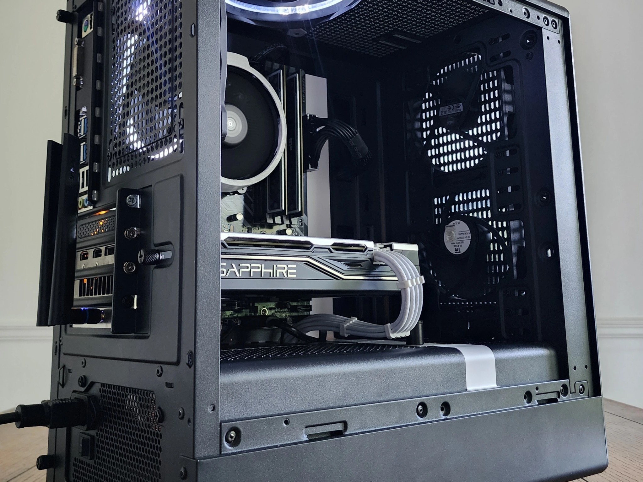 Black + White Gaming PC | Ryzen 5 | RX 580 8GB | 16GB | 1TB | Wi-Fi + BT | 550W 80+ Bronze