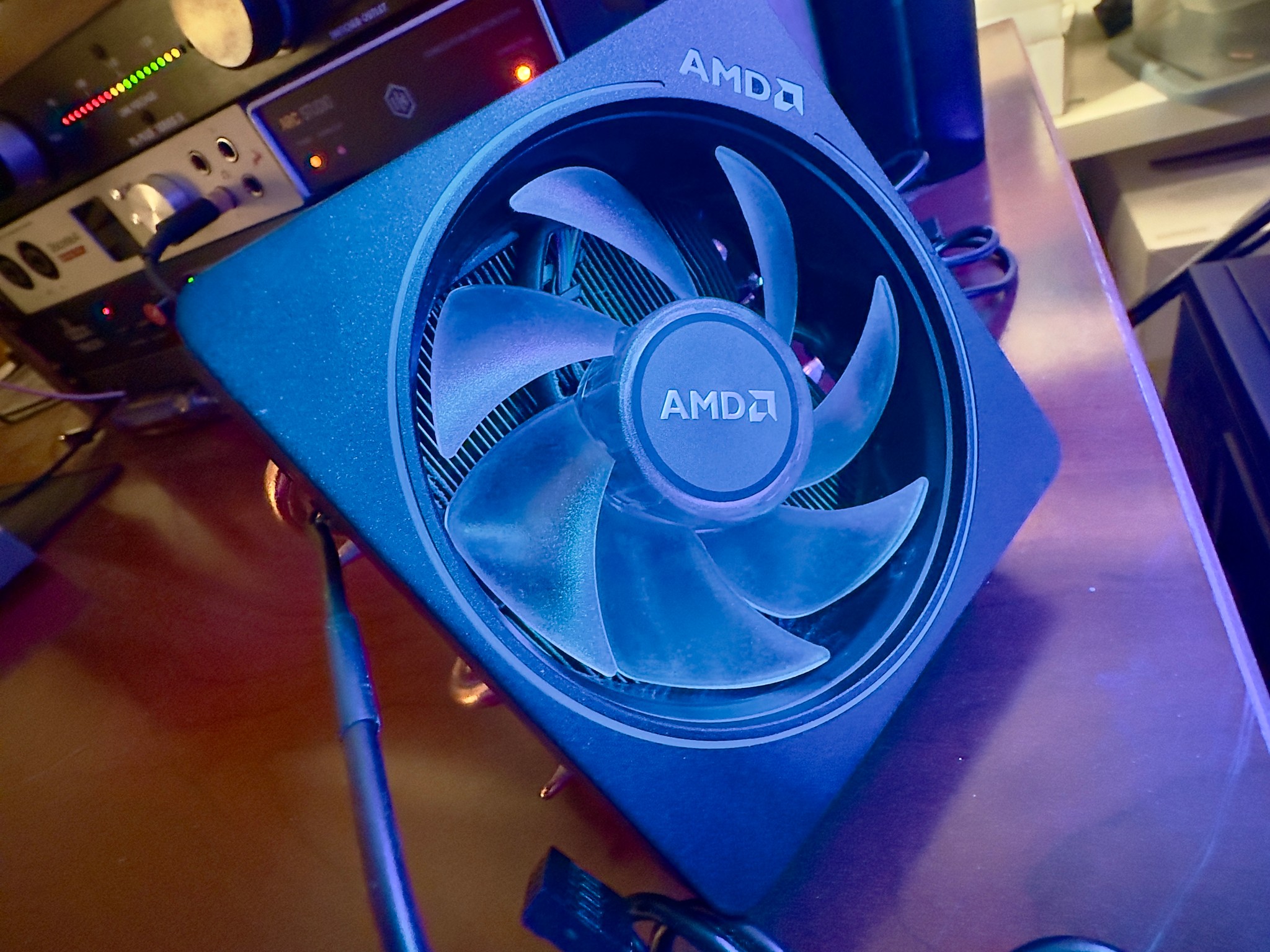 AMD Ryzen 7 3700X