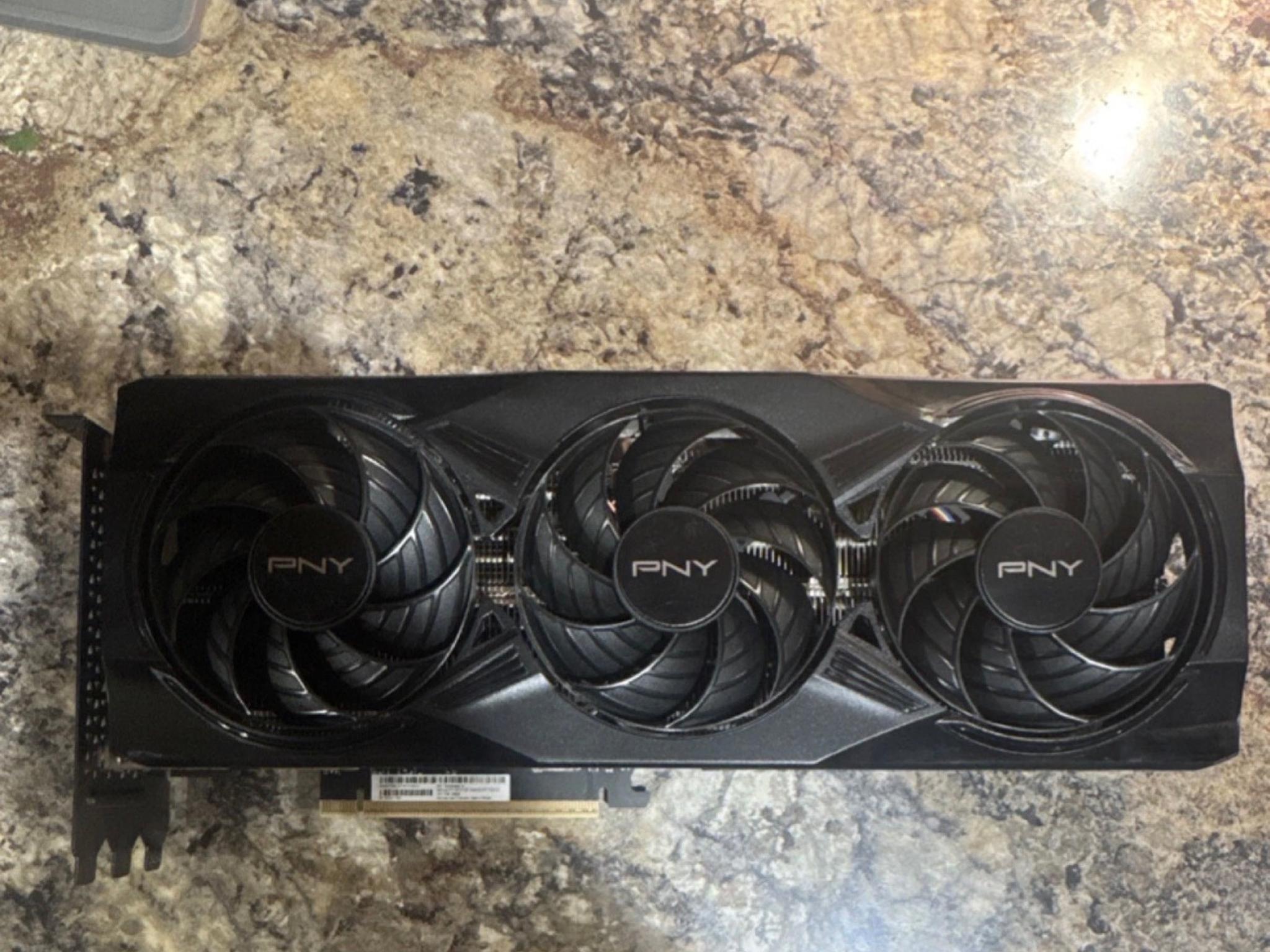 PNY GeForce RTX 5070 Ti OC Triple Fan