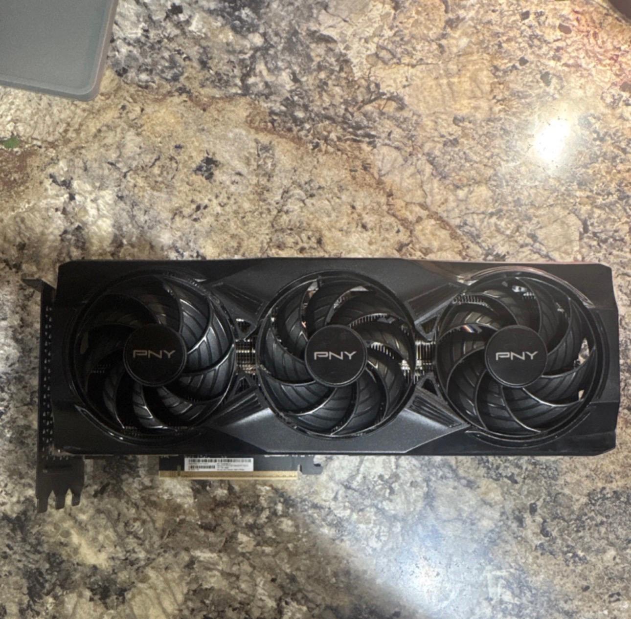 PNY GeForce RTX 5070 Ti OC Triple Fan