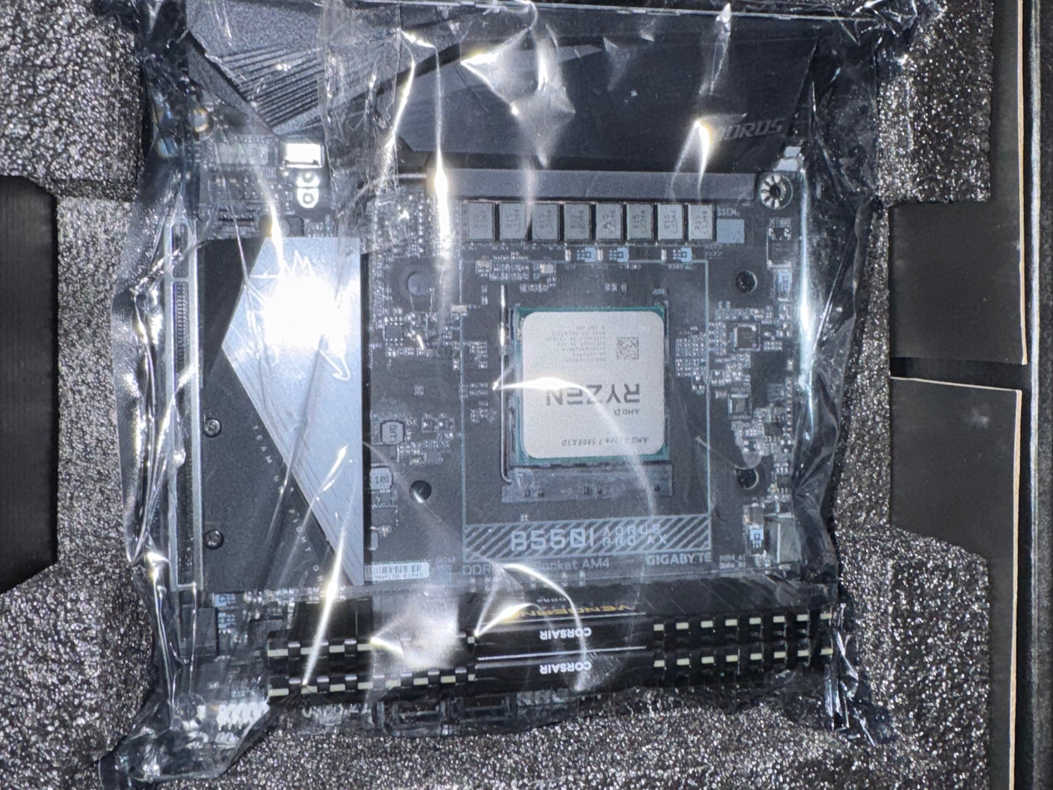 AMD 5800X3D, Aorus B550, 32gb DDR4 bundle