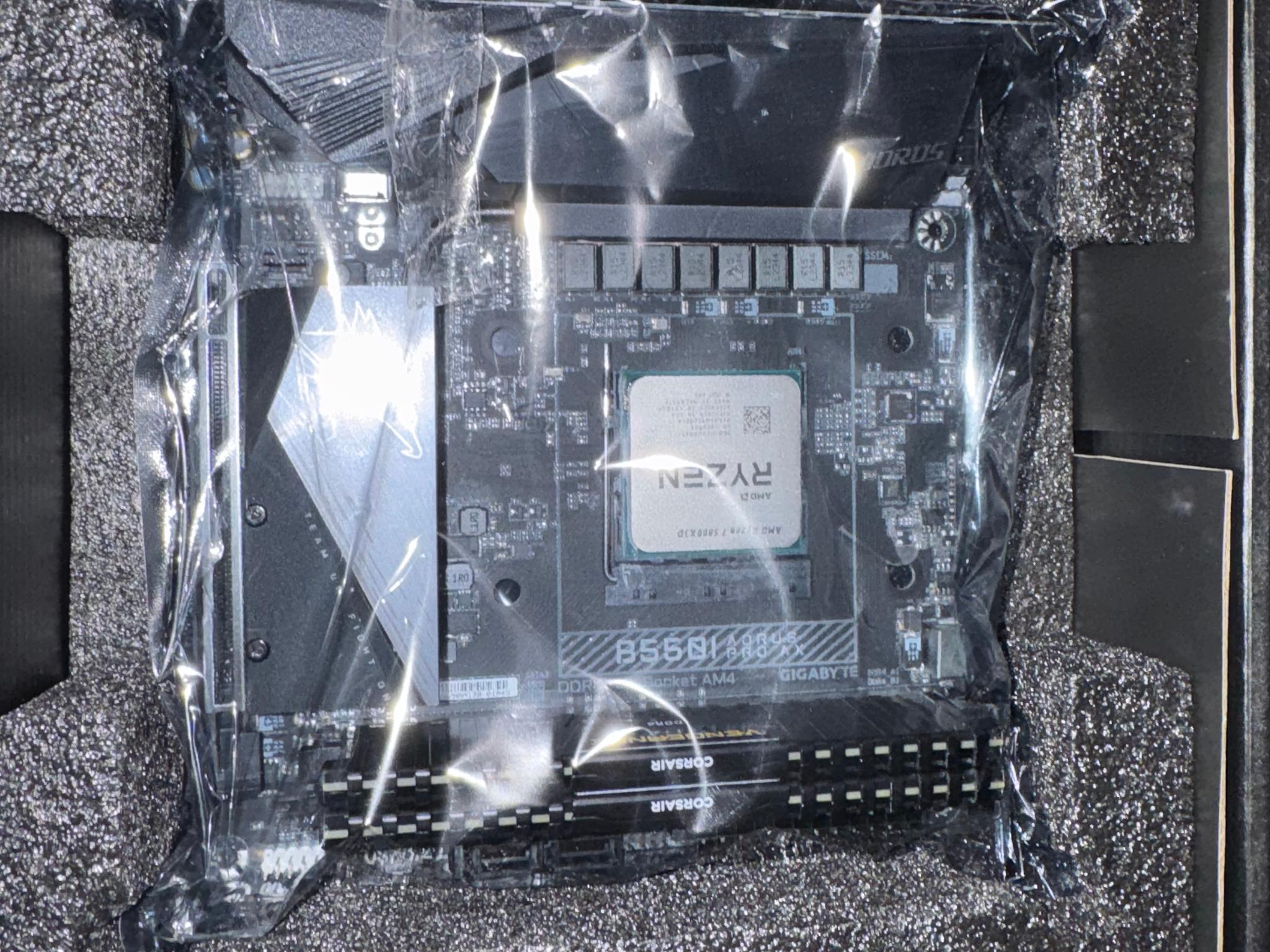 AMD 5800X3D, Aorus B550, 32gb DDR4 bundle