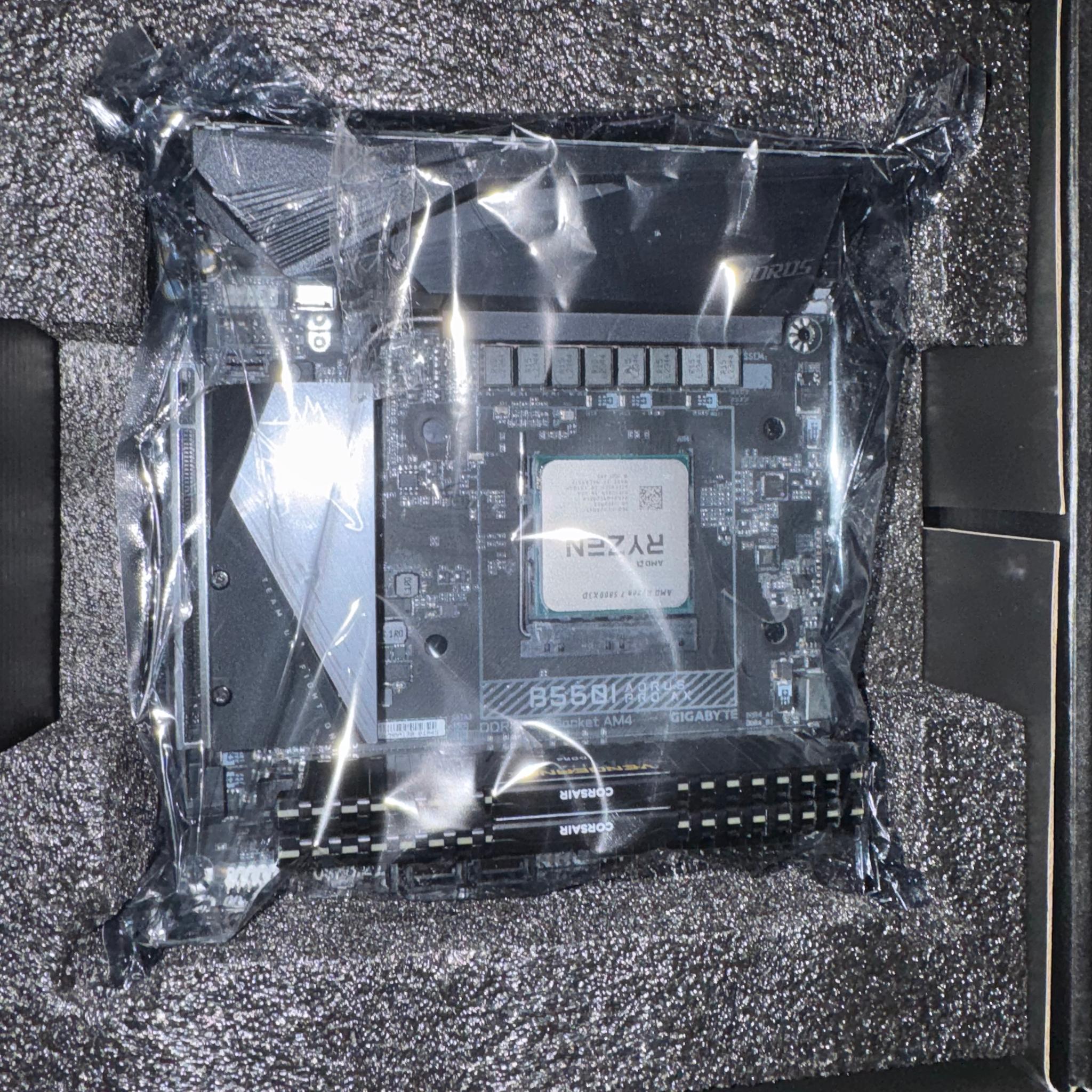 AMD 5800X3D, Aorus B550, 32gb DDR4 bundle