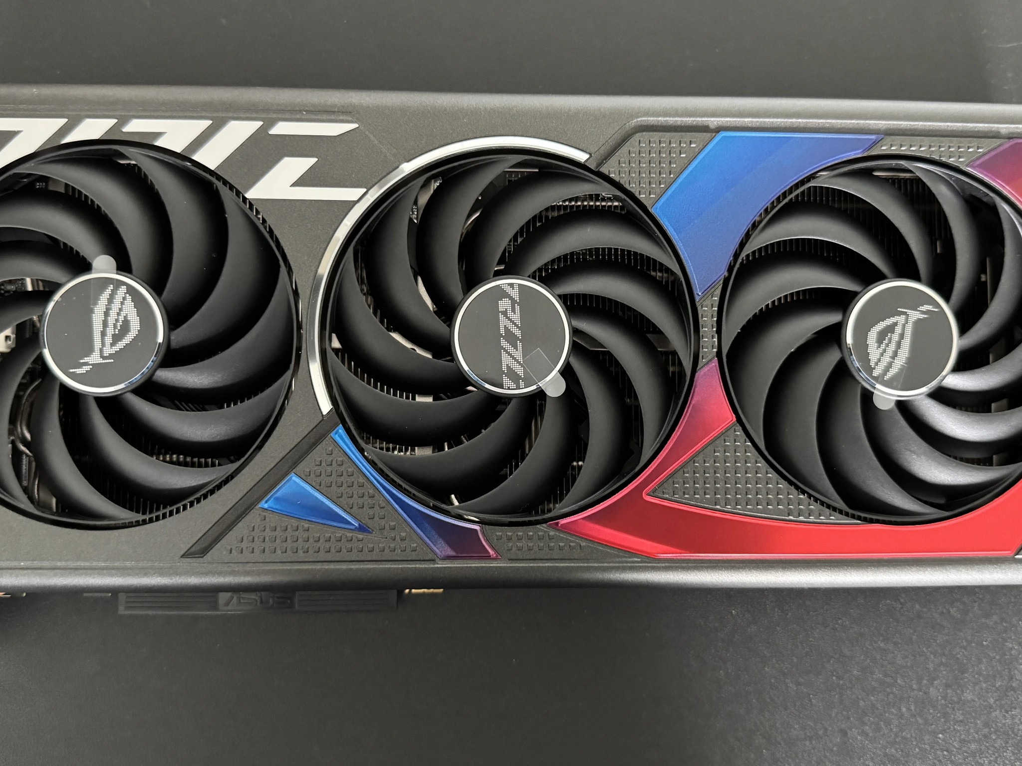 ASUS ROG Strix GeForce RTX 4070 SUPER 12GB GDDR6X OC Edition (ROG-STRIX-RTX4070S-O12G-GAMING)