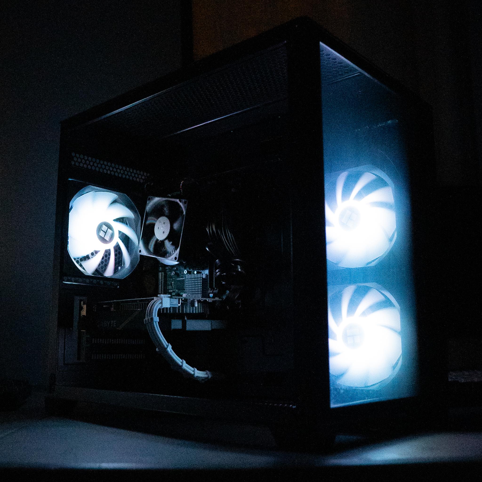 ⛈️❄️ | GTX 1650 SUPER OC | INTEL i7 4790 | 16GB RAM | 1TB | Arctic Snow