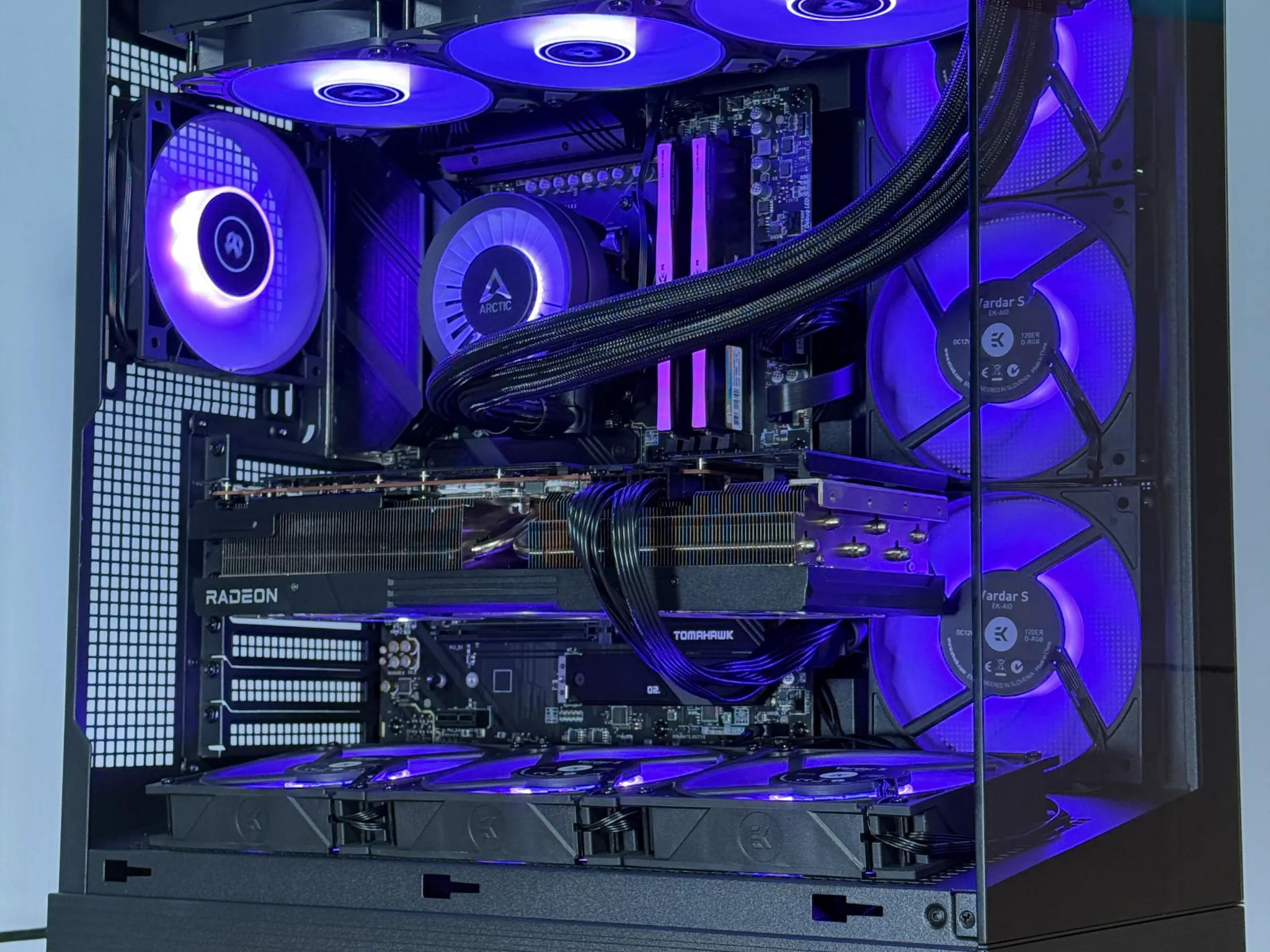 RX 7900XTX Ryzen 9 9900x High End Gaming PC