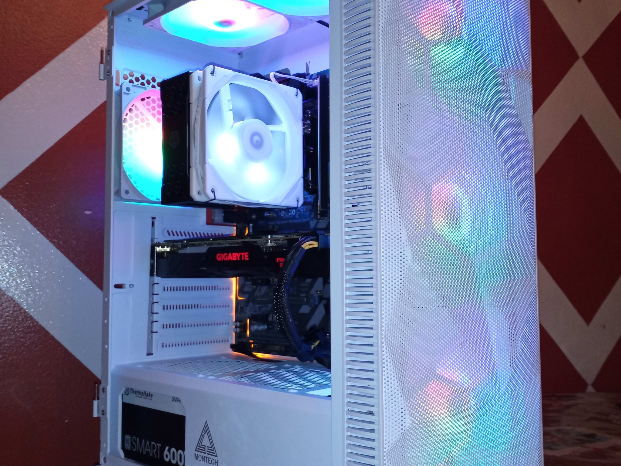 PIXIE✨| i7-9700F & GTX 1080| 32gb DDR4 + 1.2TB SSD Gaming/Streaming PC